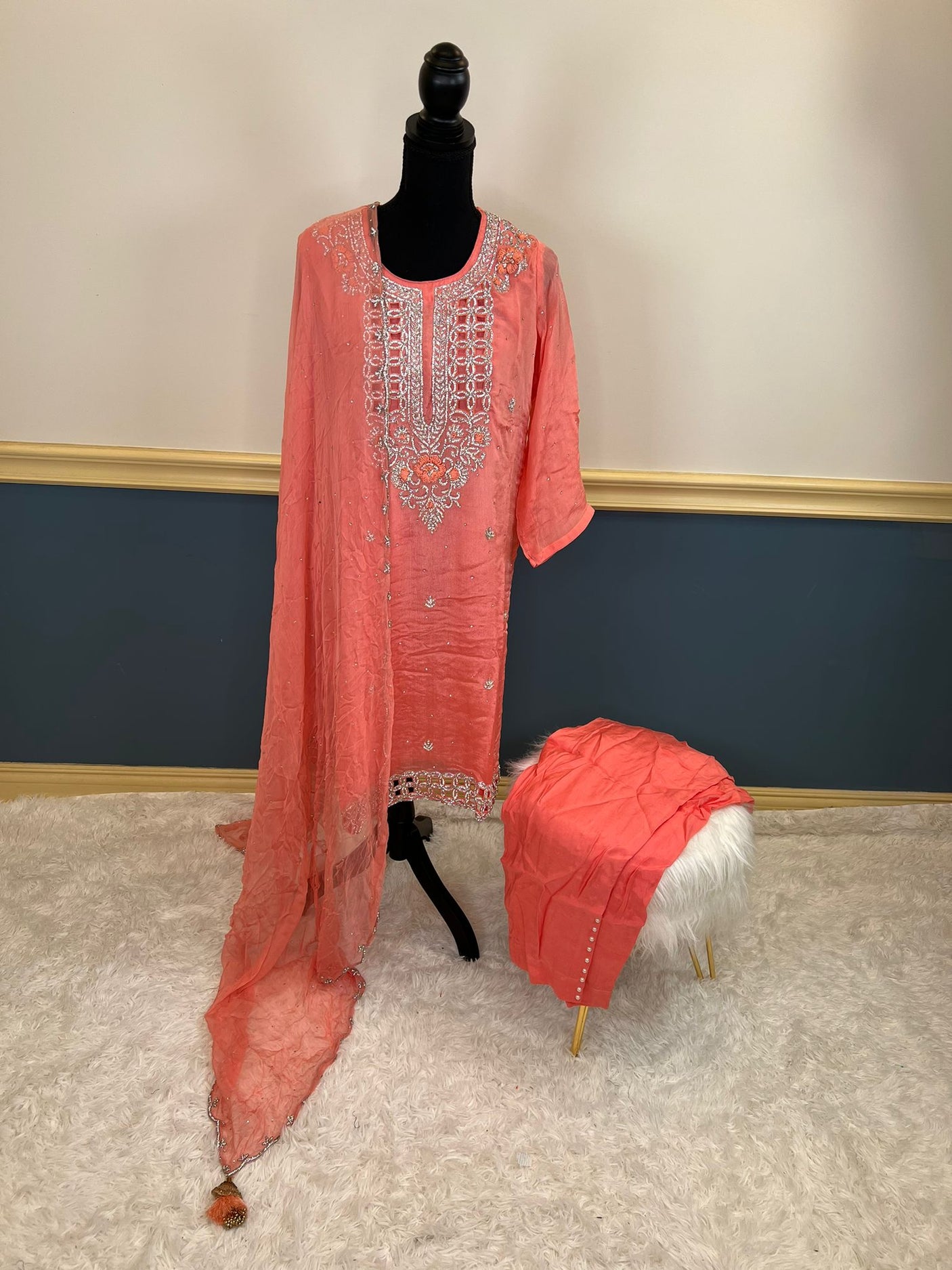 Pure zardousi Delhi Boutique