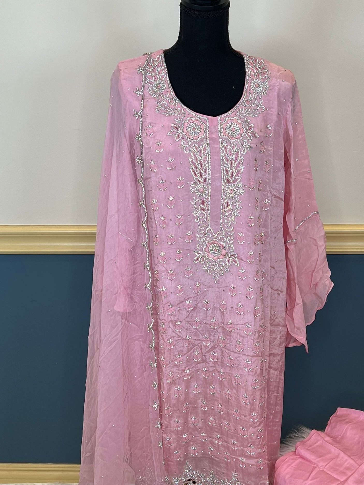 Pure zardousi Delhi Boutique