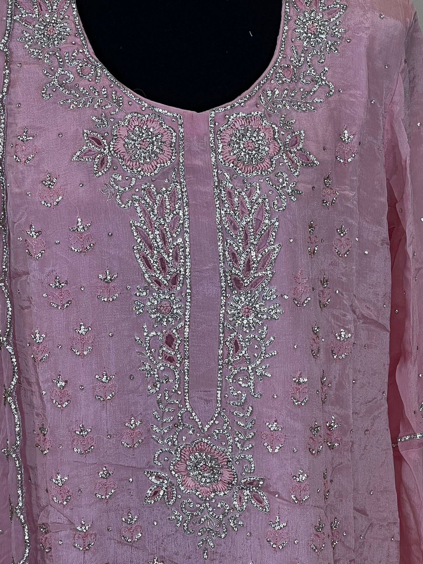 Pure zardousi Delhi Boutique