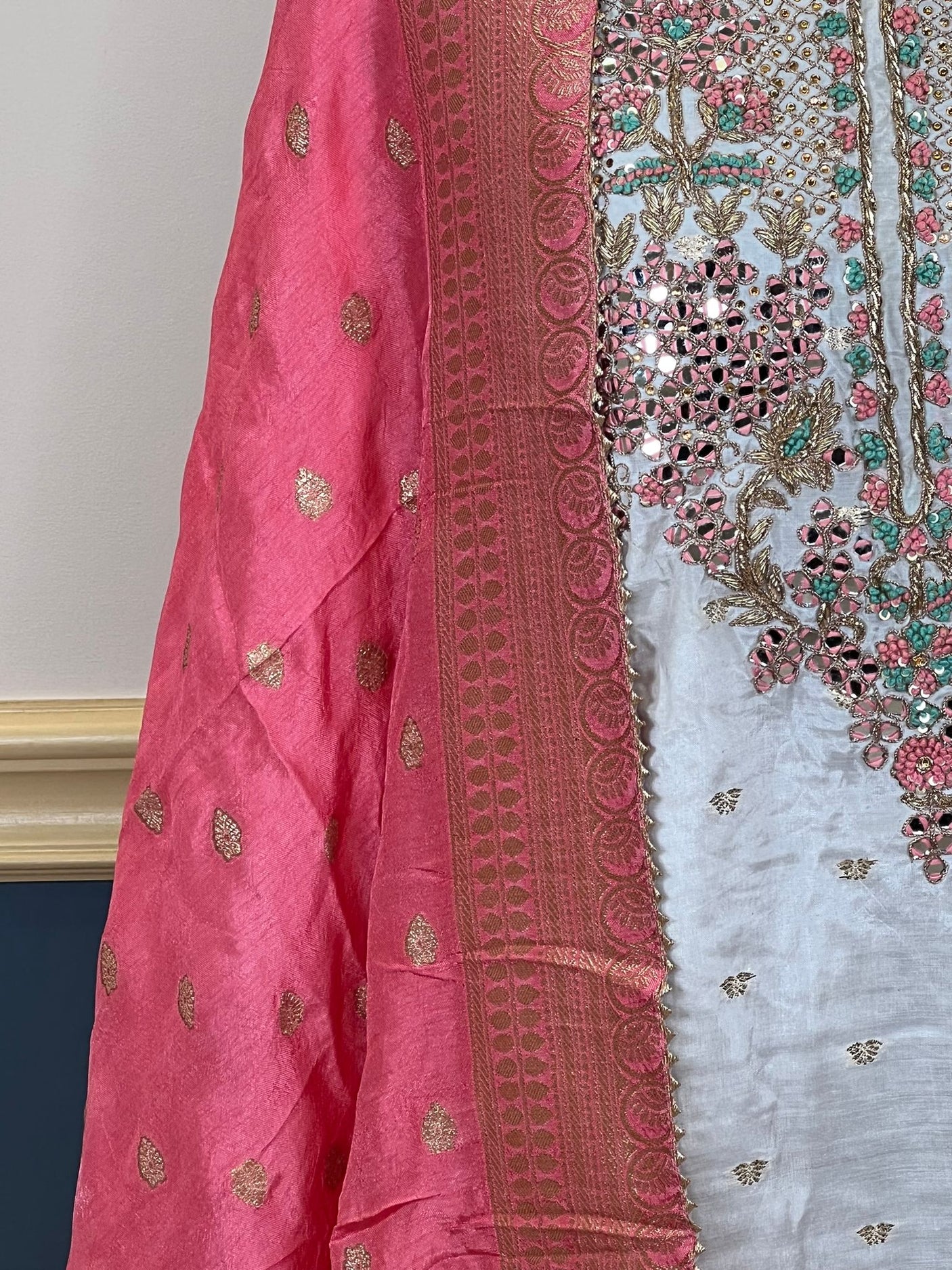 Pure zardousi Delhi Boutique