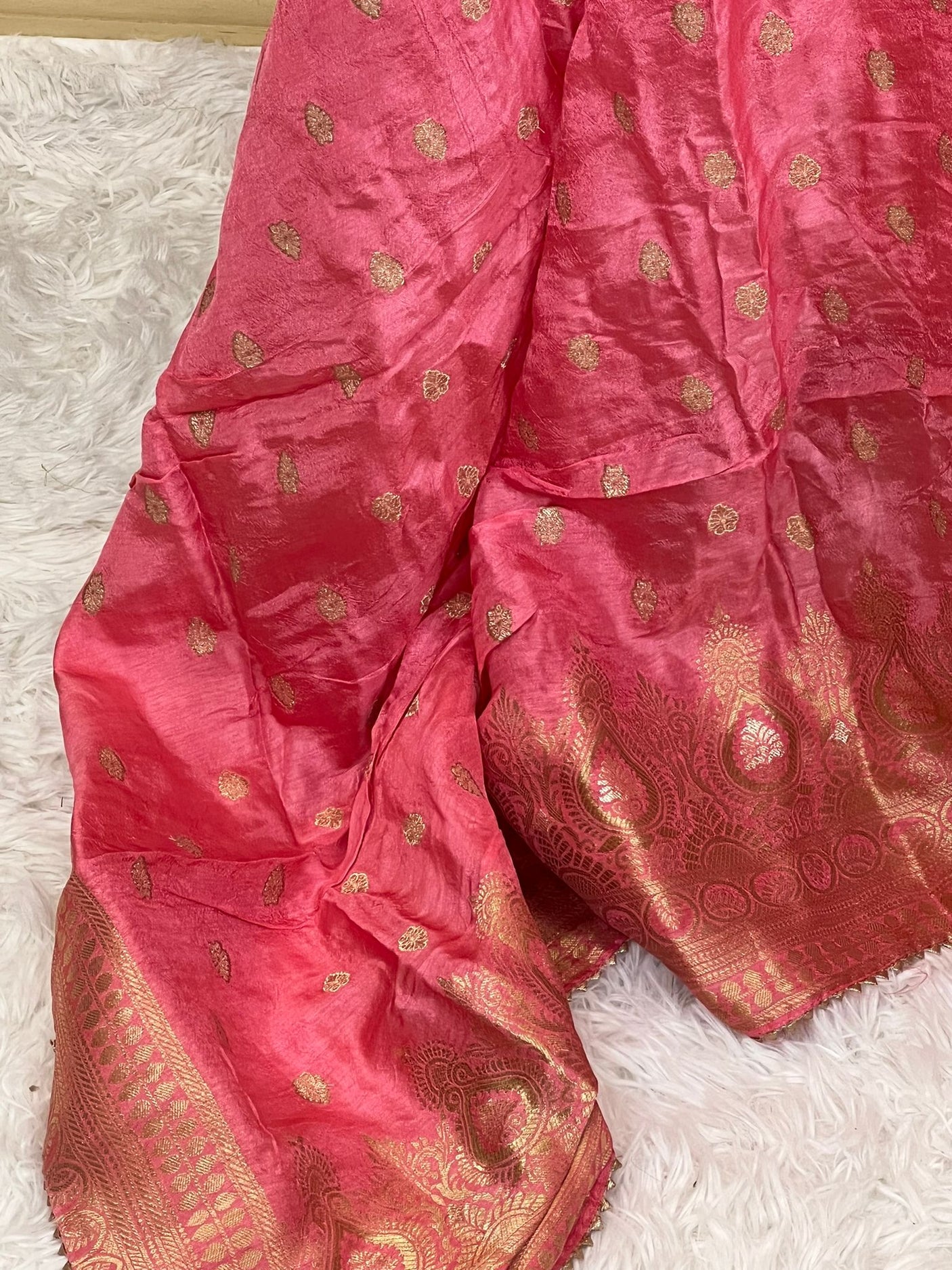 Pure zardousi Delhi Boutique