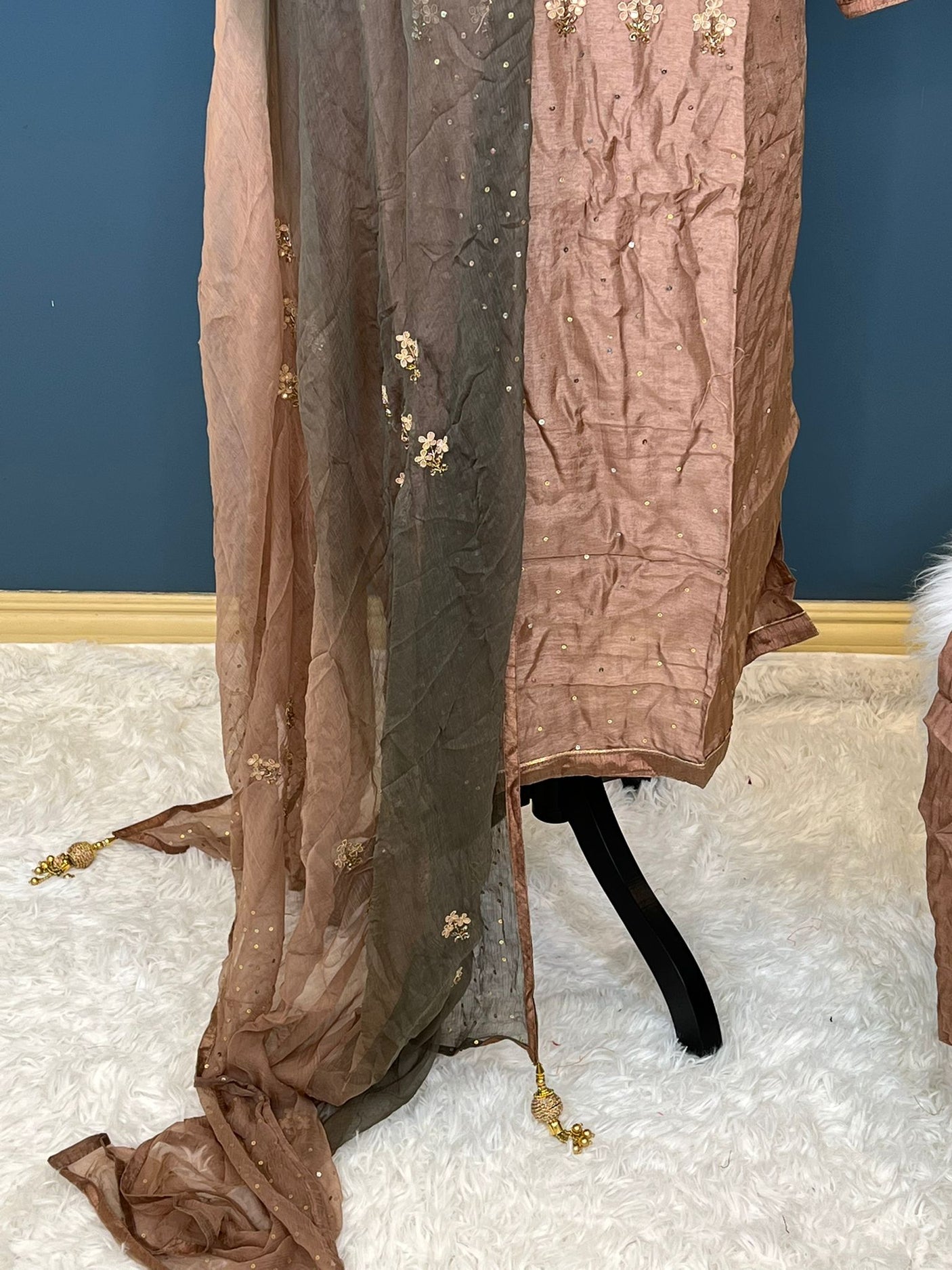 Pure zardousi Delhi Boutique