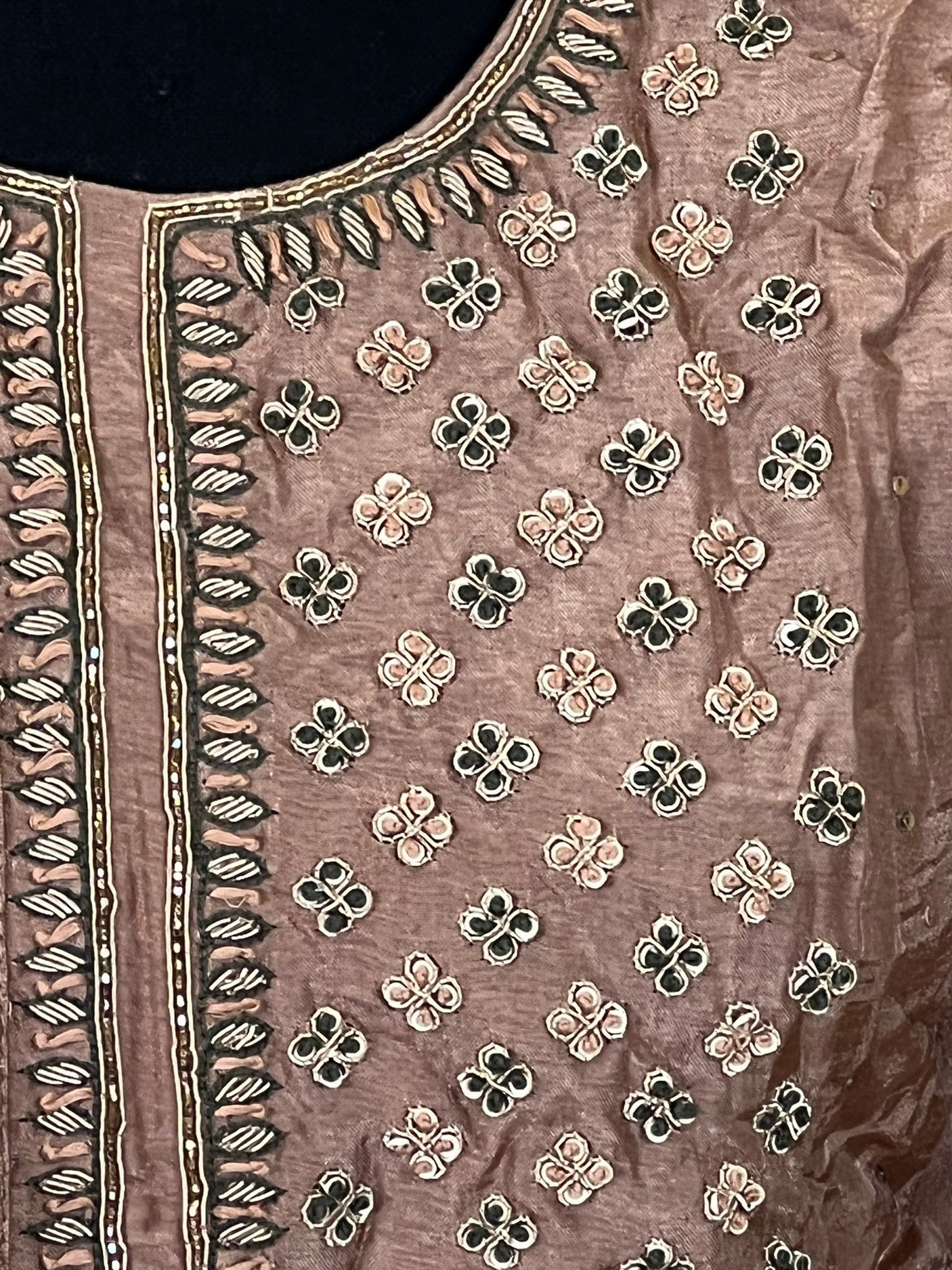 Pure zardousi Delhi Boutique