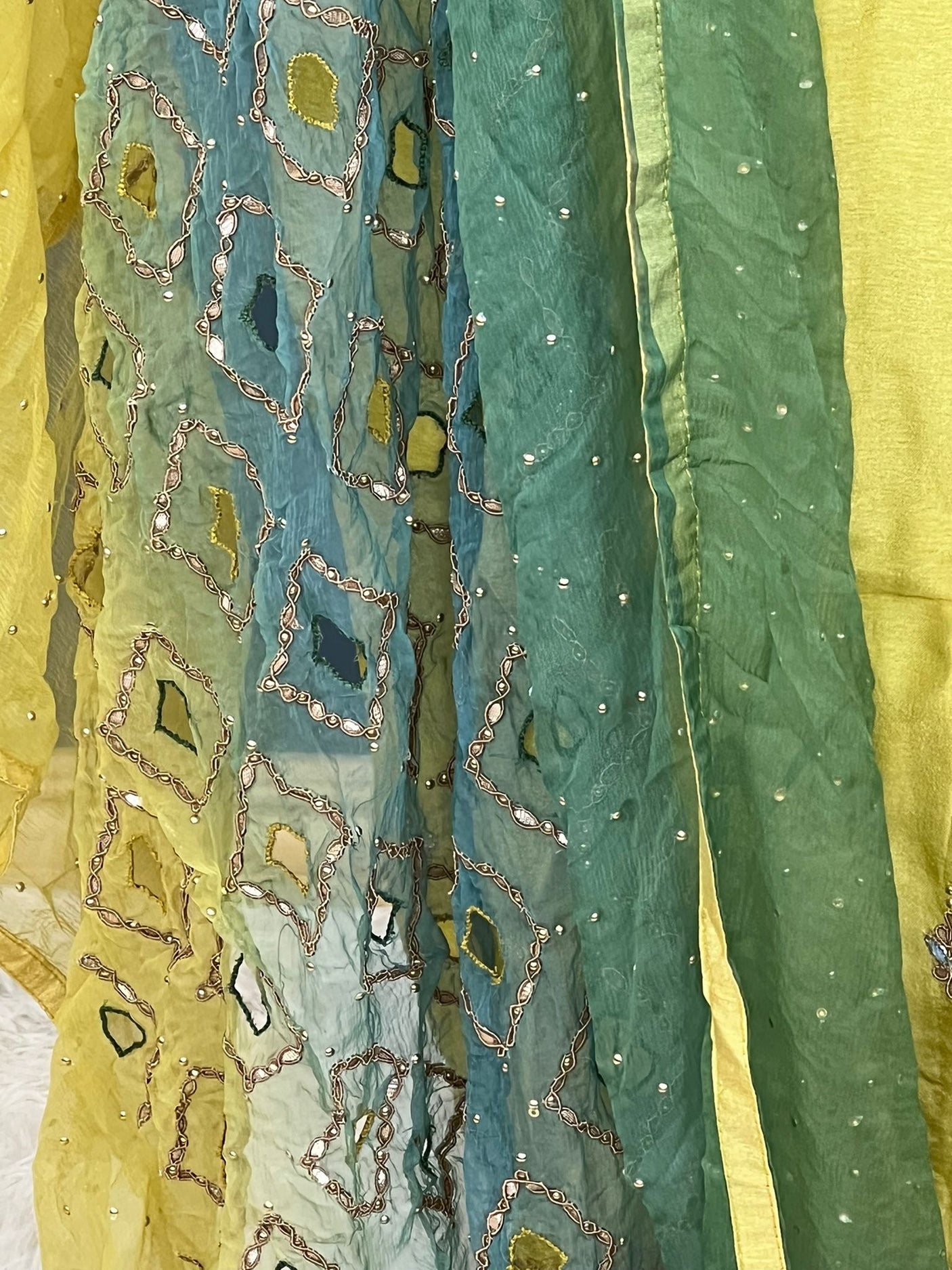 Pure zardousi Delhi Boutique