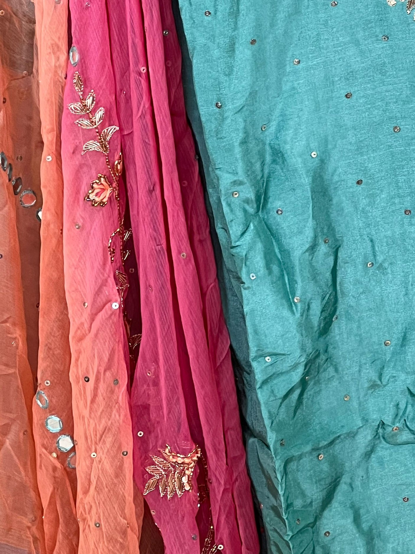 Pure zardousi Delhi Boutique