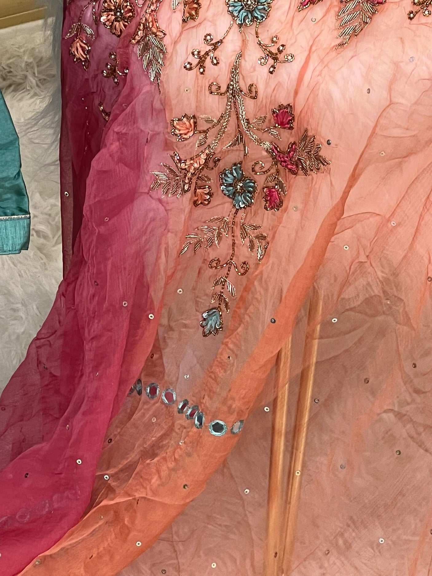 Pure zardousi Delhi Boutique