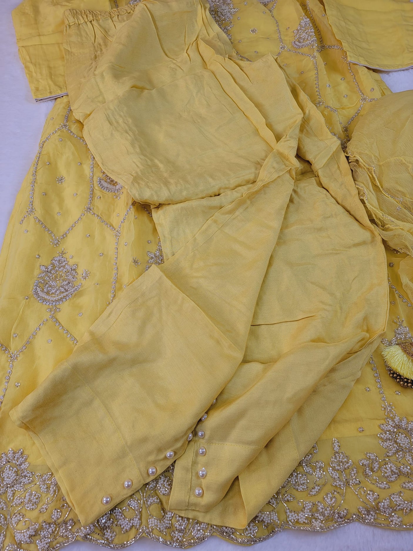 Pure zardousi Delhi Boutique