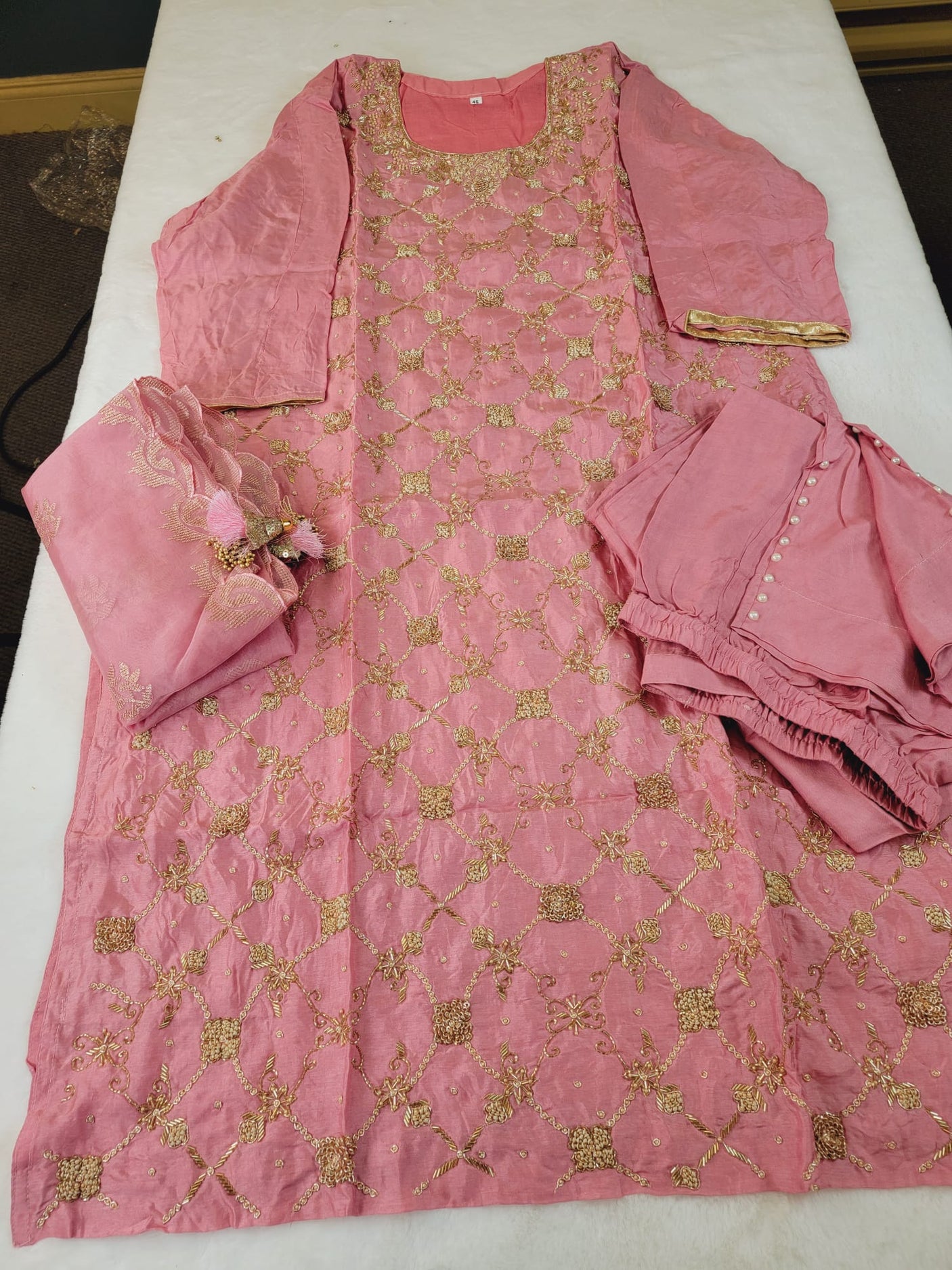 Pure zardousi Delhi Boutique