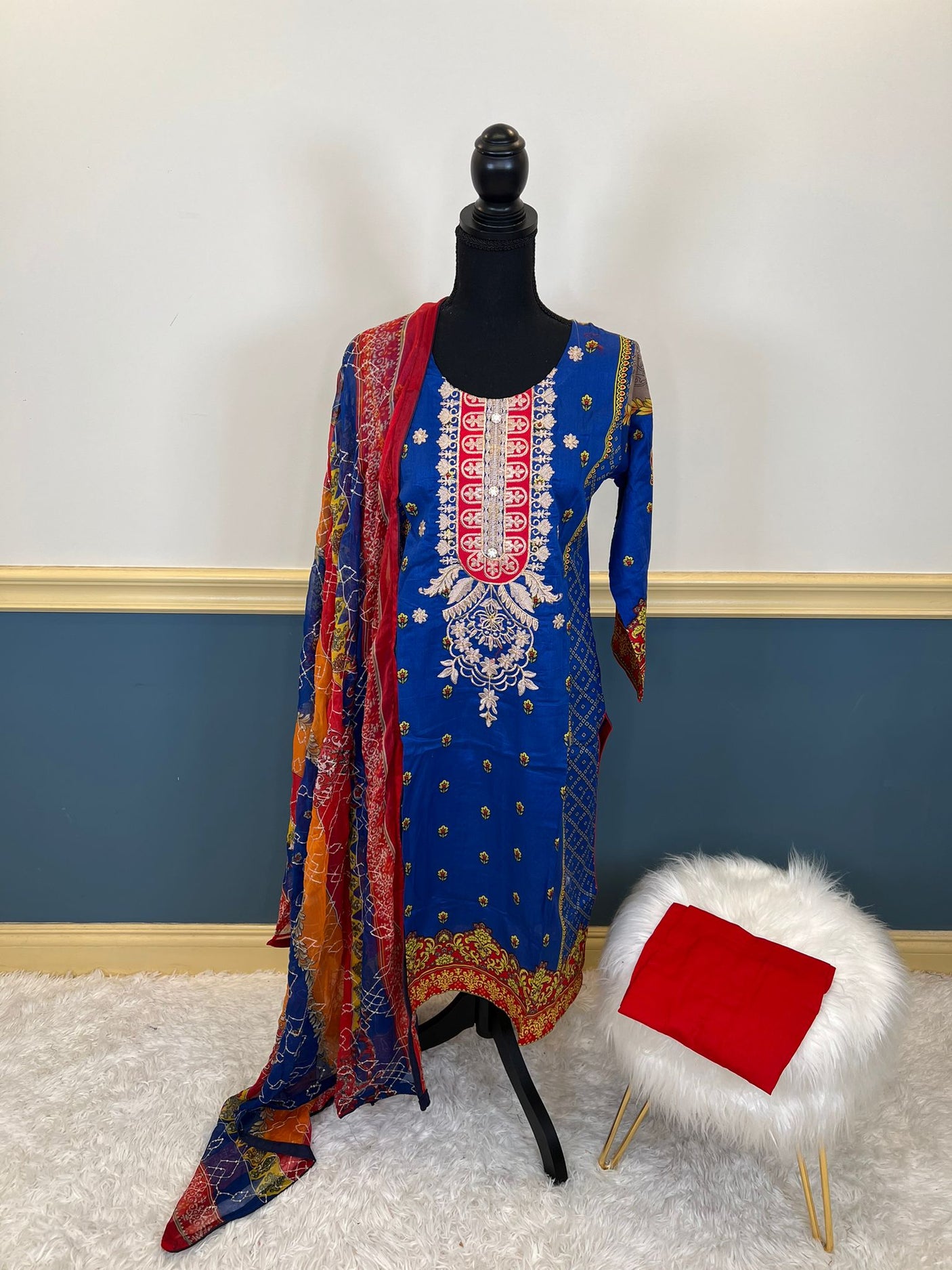 Pakistani Stitched Embroidered lawn Salwar kameez ready to ship