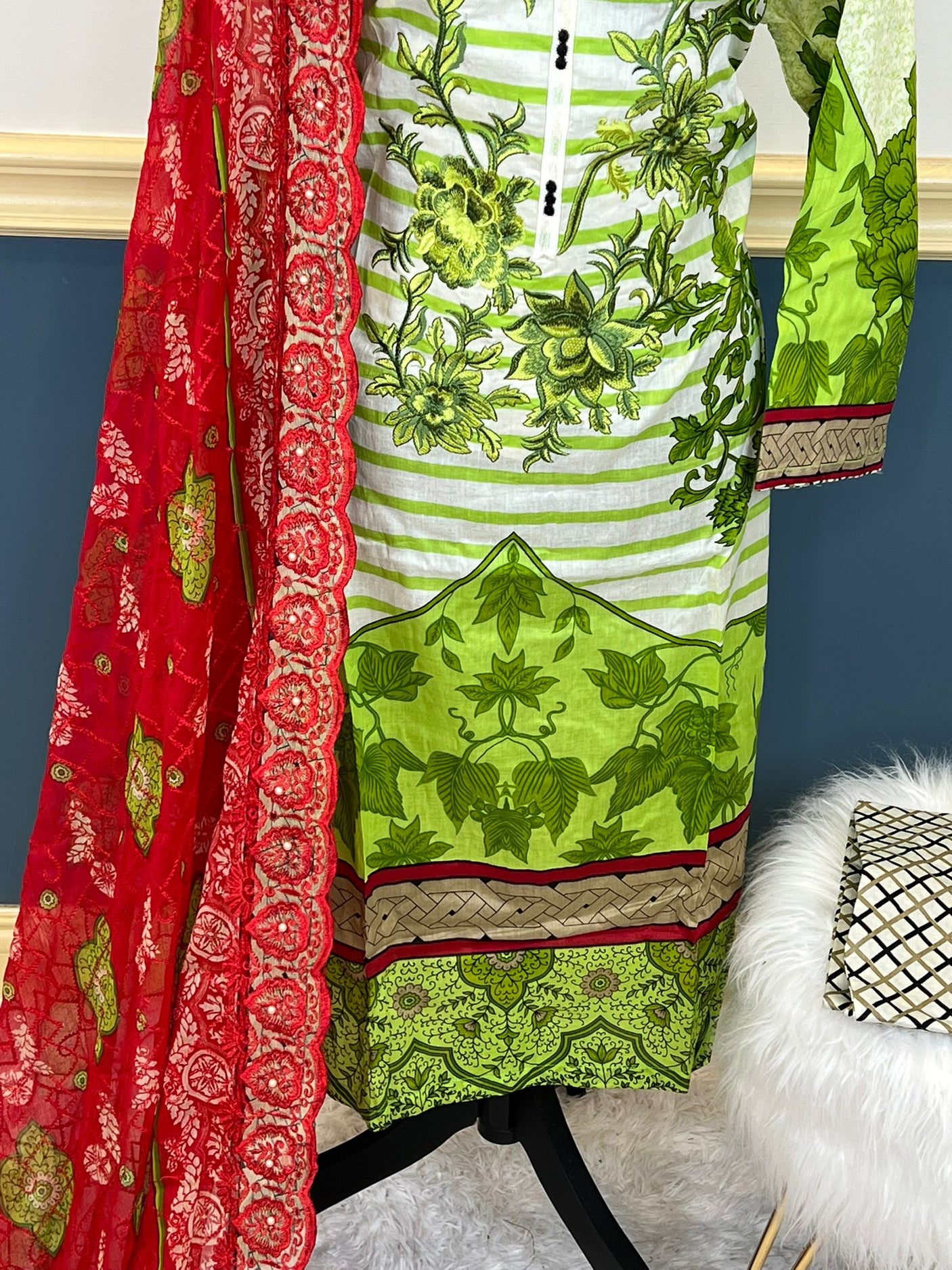 Pakistani Stitched Embroidered lawn Salwar kameez ready to ship