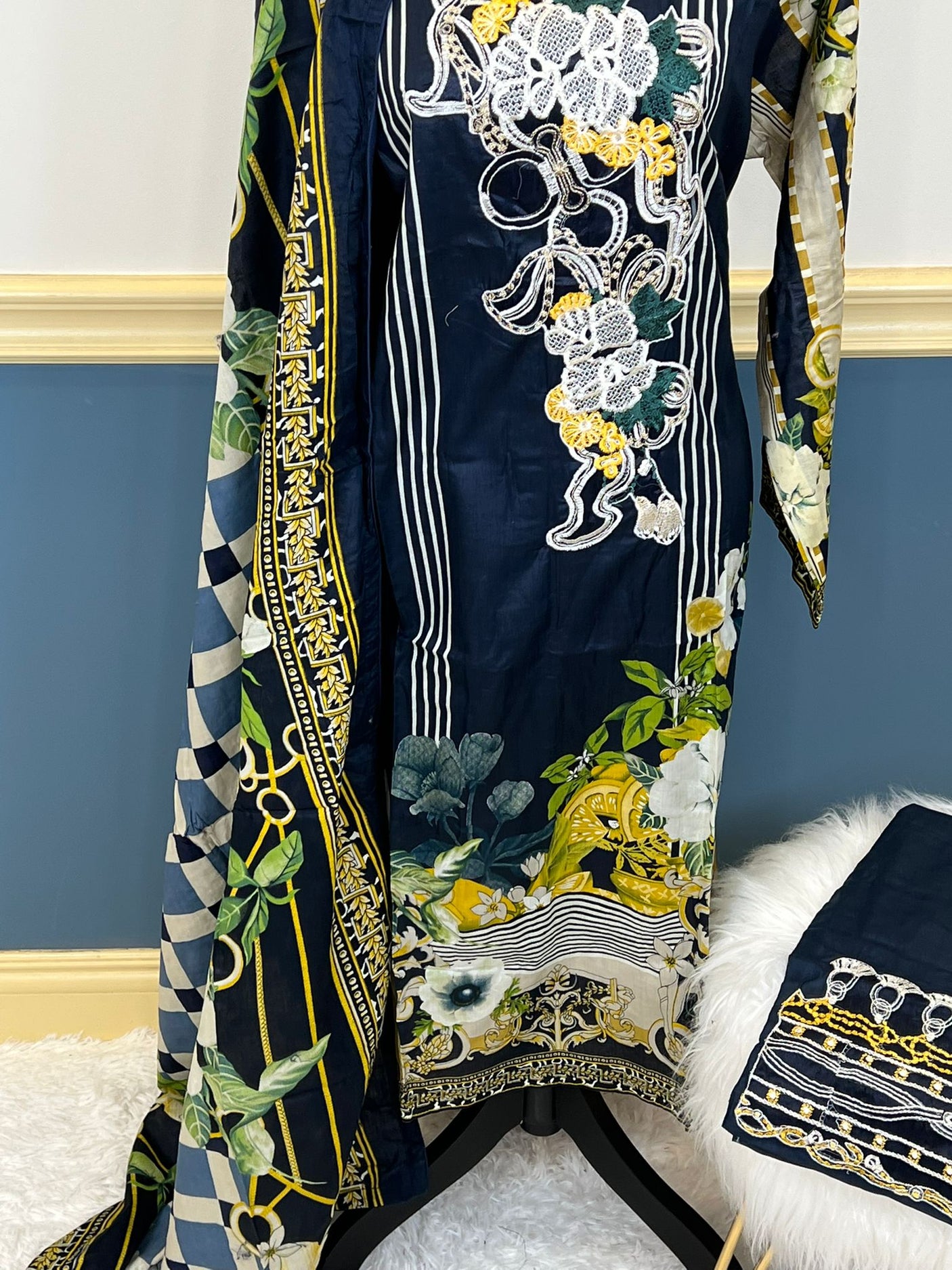 Pakistani Stitched Embroidered lawn Salwar kameez ready to ship