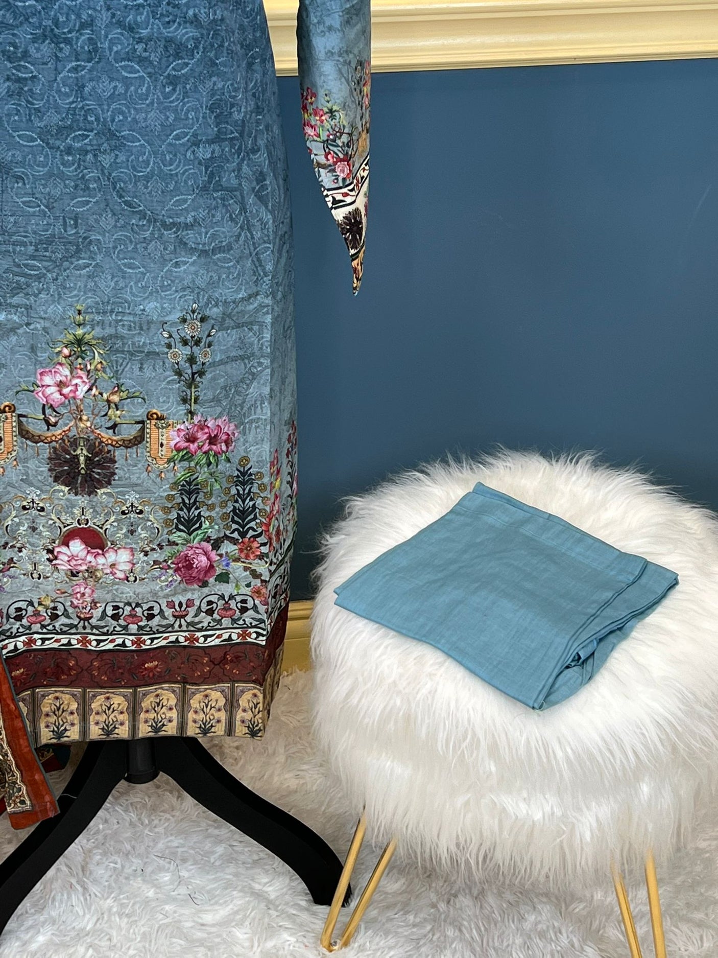 Pakistani Stitched Embroidered lawn Salwar kameez ready to ship