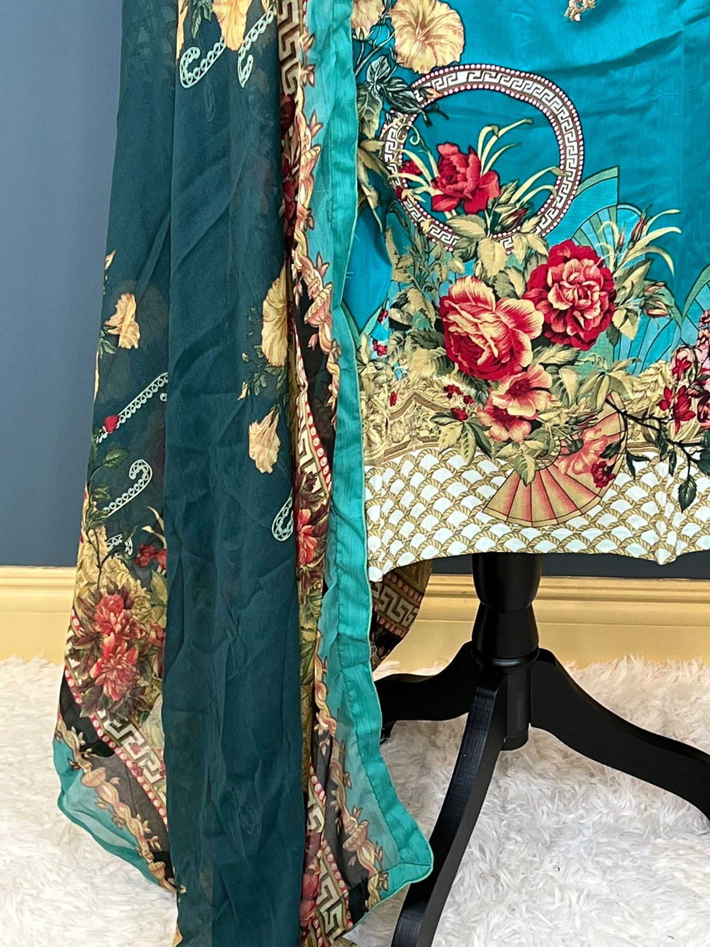 Pakistani Stitched Embroidered lawn Salwar kameez ready to ship