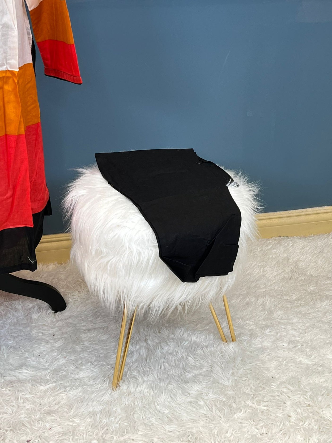 Pakistani Stitched Embroidered lawn Salwar kameez ready to ship