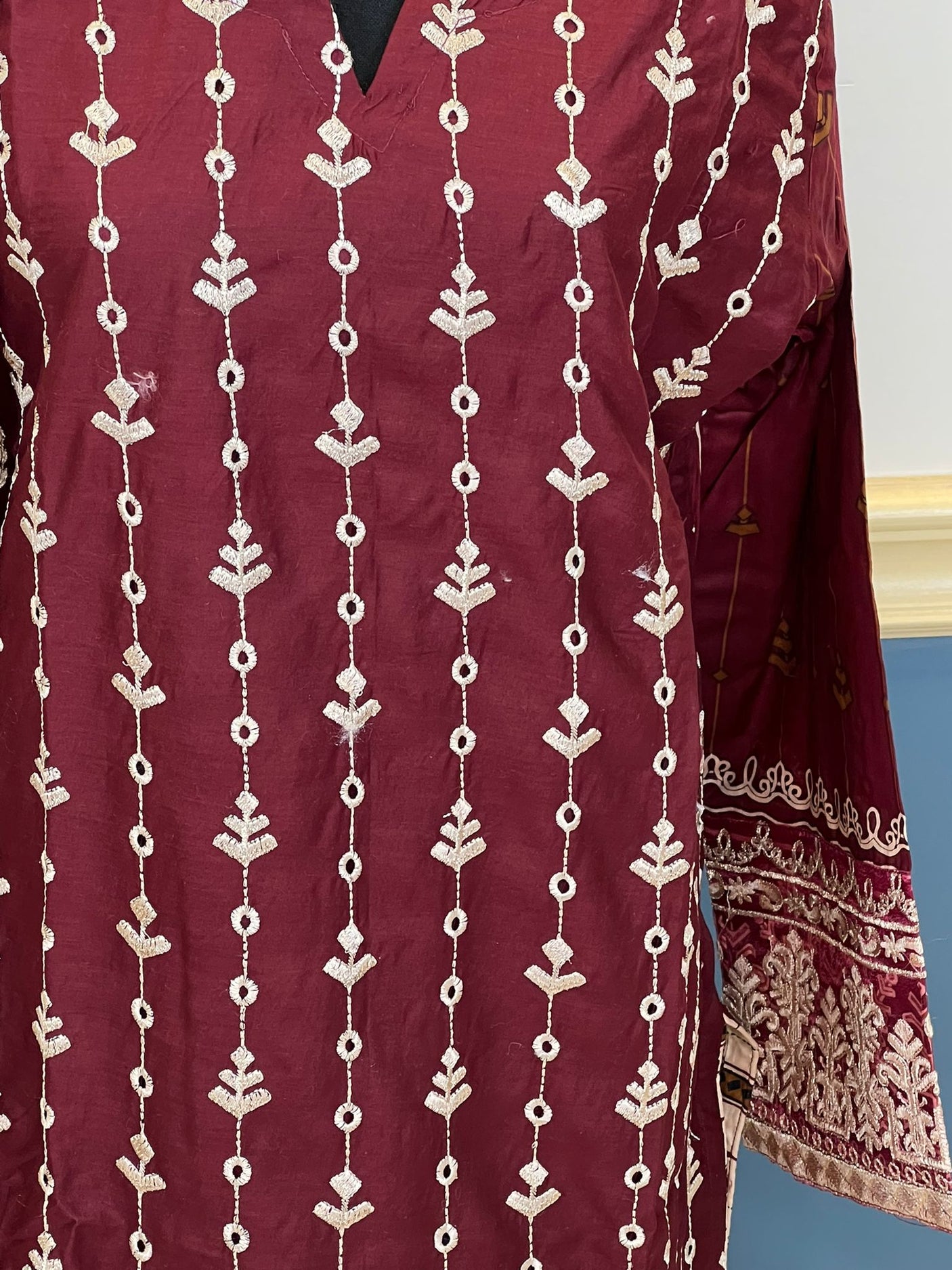 Pakistani Stitched Embroidered lawn Salwar kameez ready to ship