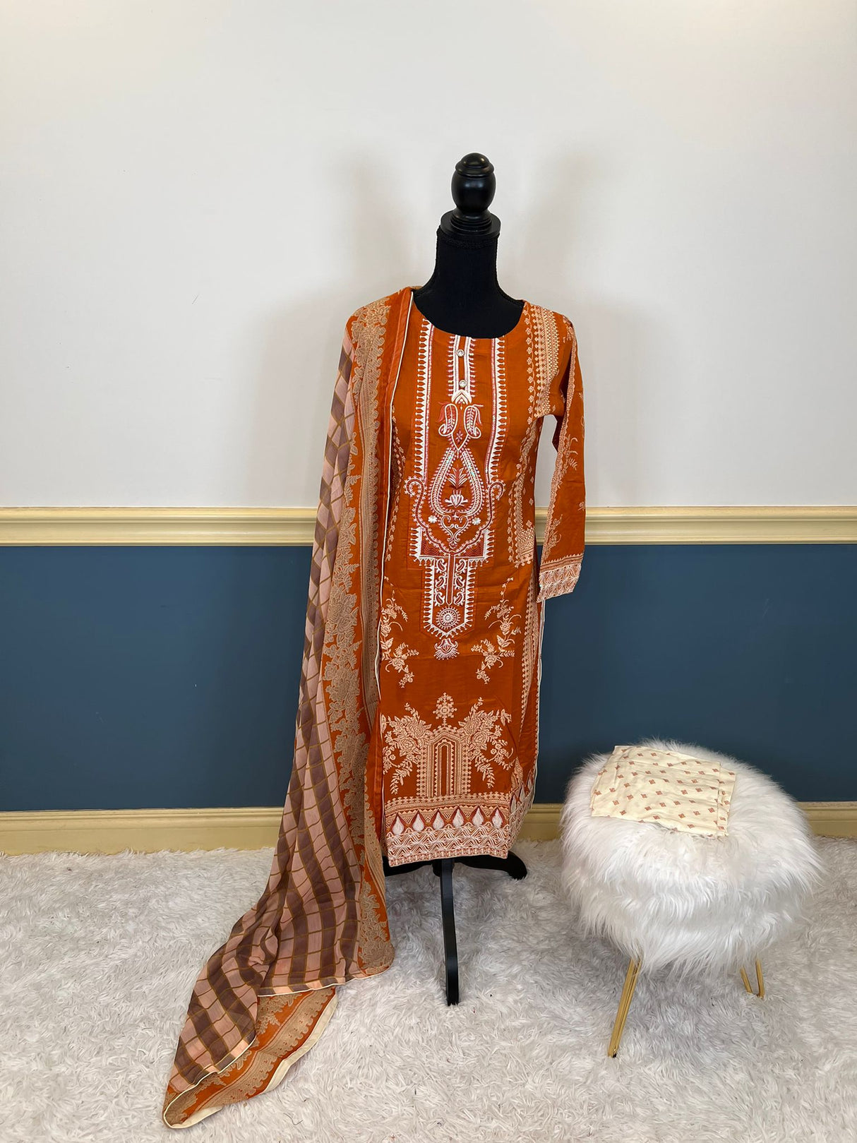 Pakistani Stitched Embroidered lawn Salwar kameez ready to ship