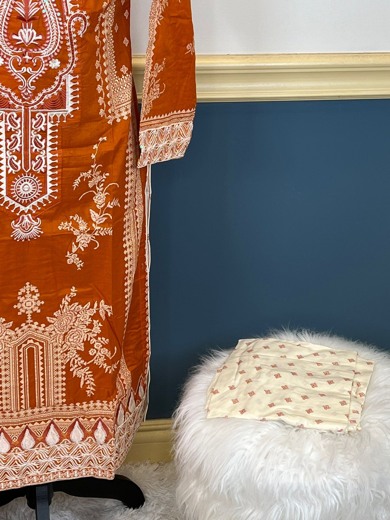 Pakistani Stitched Embroidered lawn Salwar kameez ready to ship