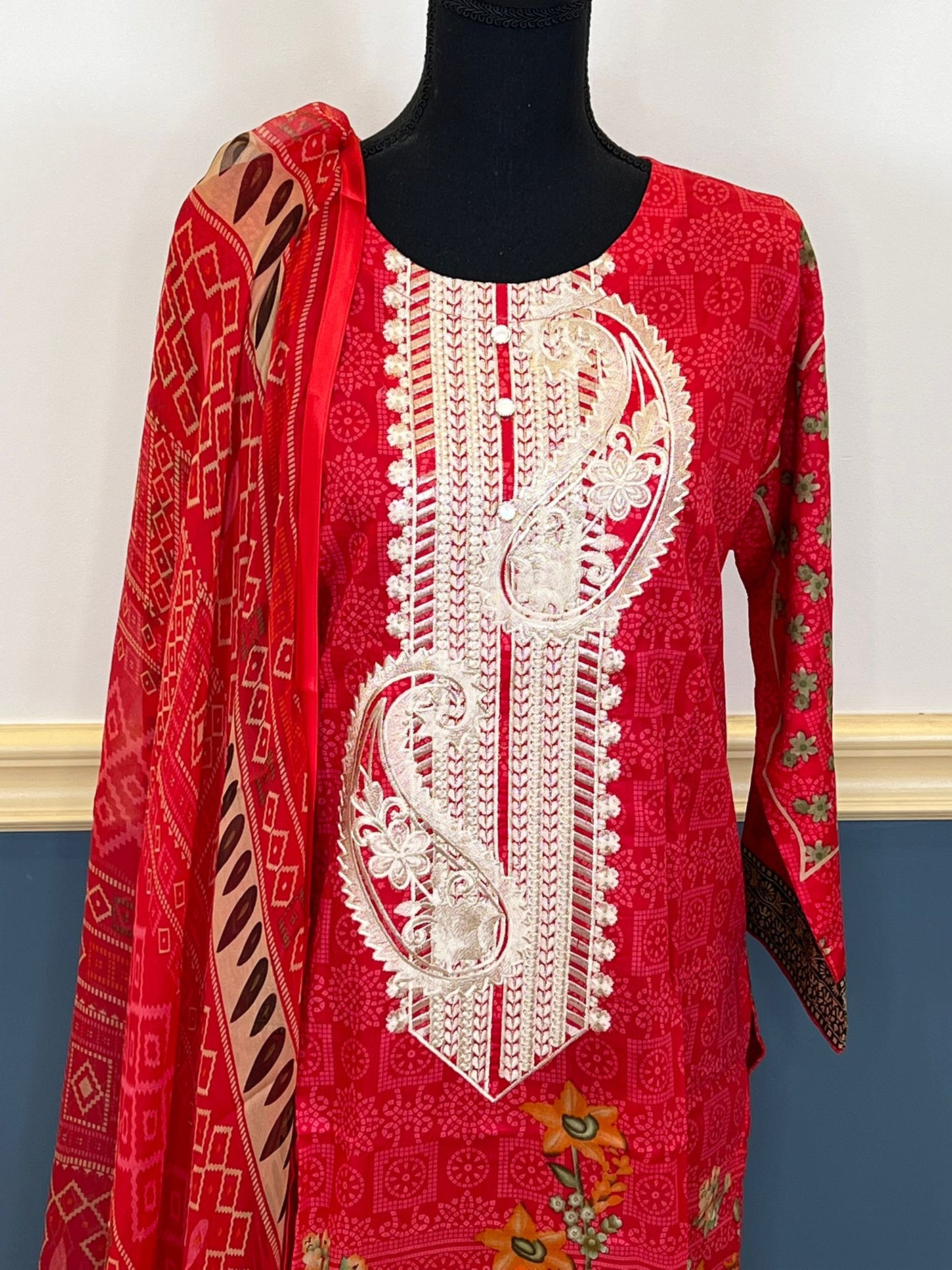 Pakistani Stitched Embroidered lawn Salwar kameez ready to ship