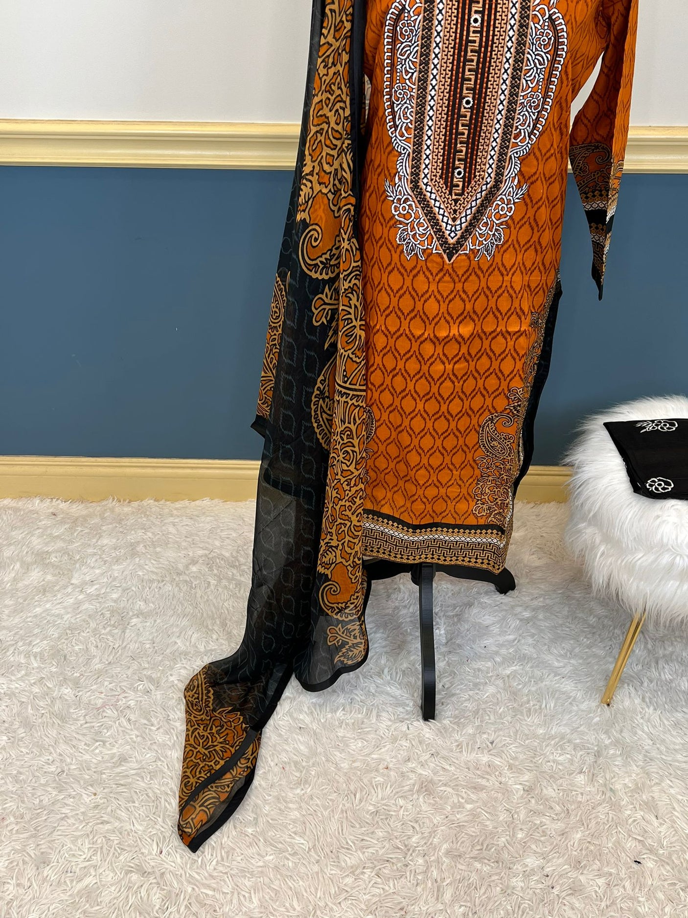 Pakistani Stitched Embroidered lawn Salwar kameez ready to ship