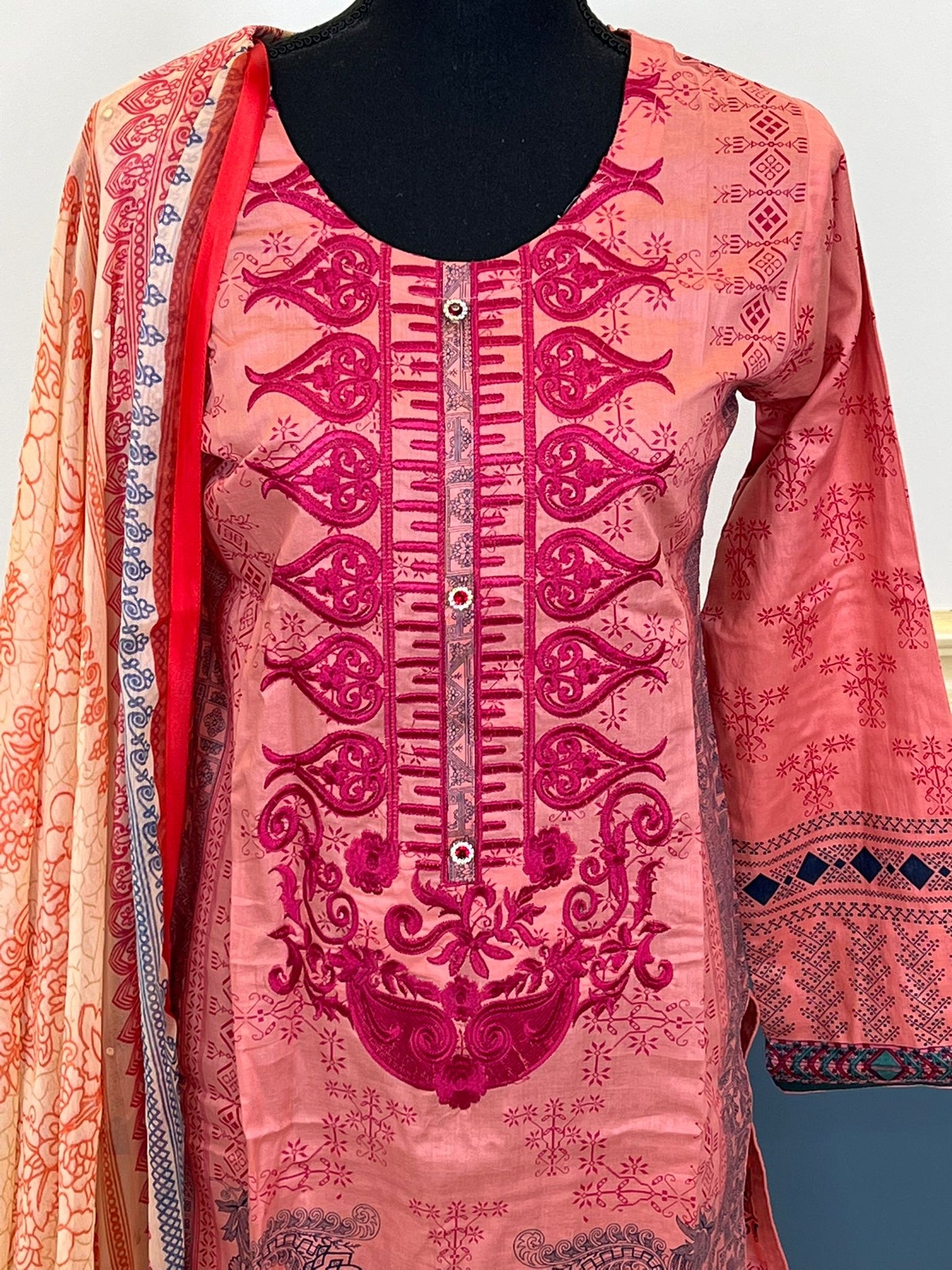 Pakistani Stitched Embroidered lawn Salwar kameez ready to ship