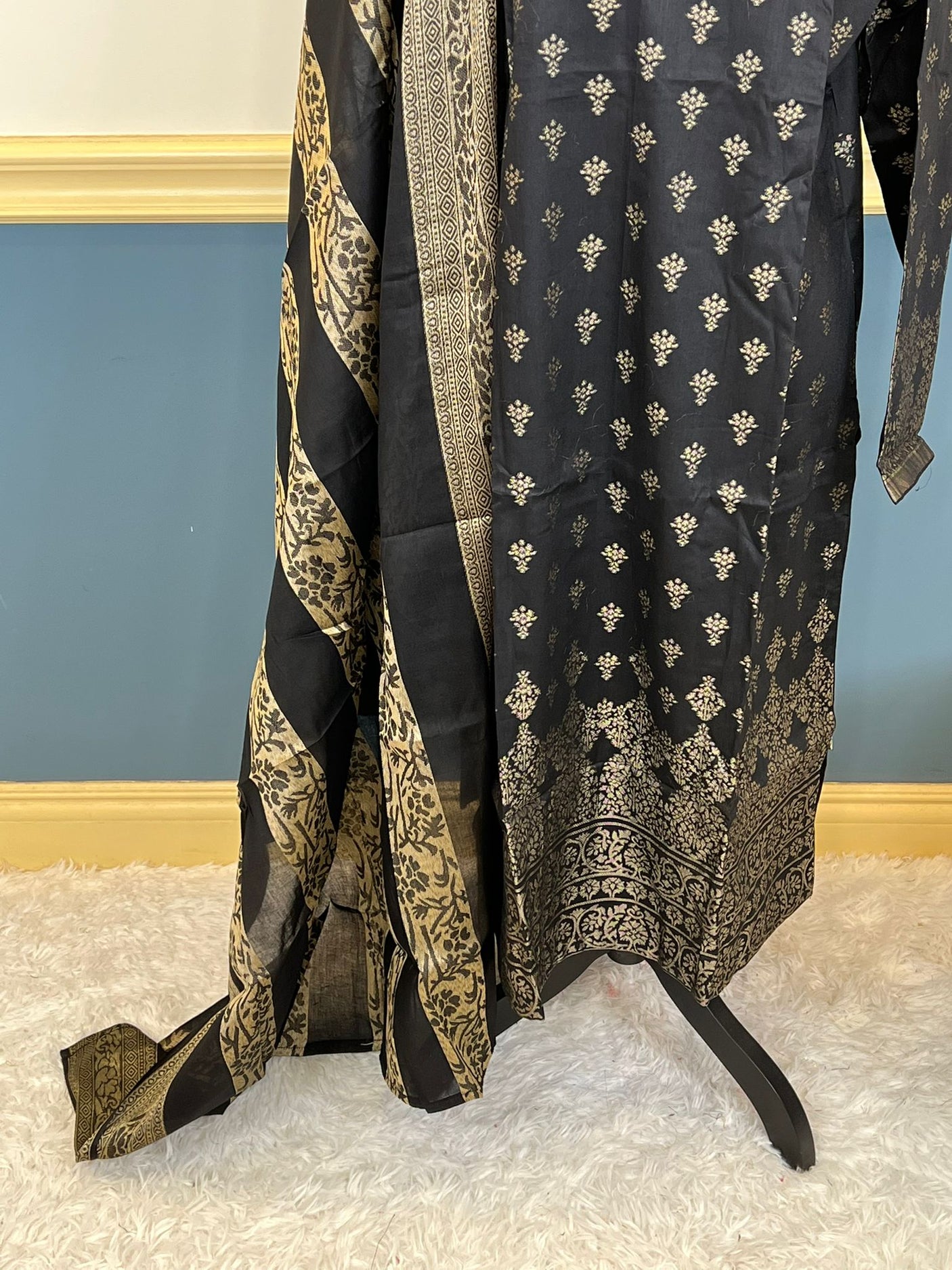 Pakistani Stitched Embroidered lawn Salwar kameez ready to ship