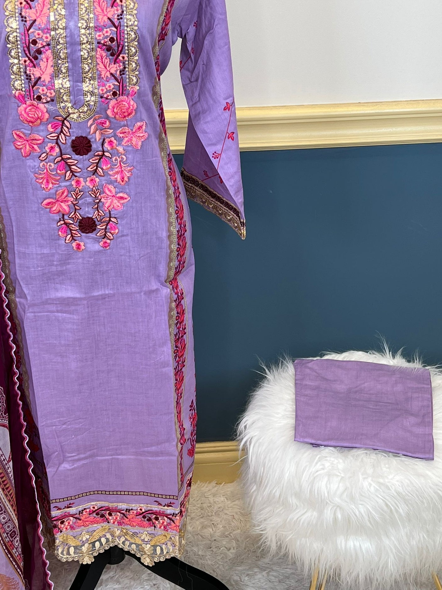 Pakistani Stitched Embroidered lawn Salwar kameez ready to ship