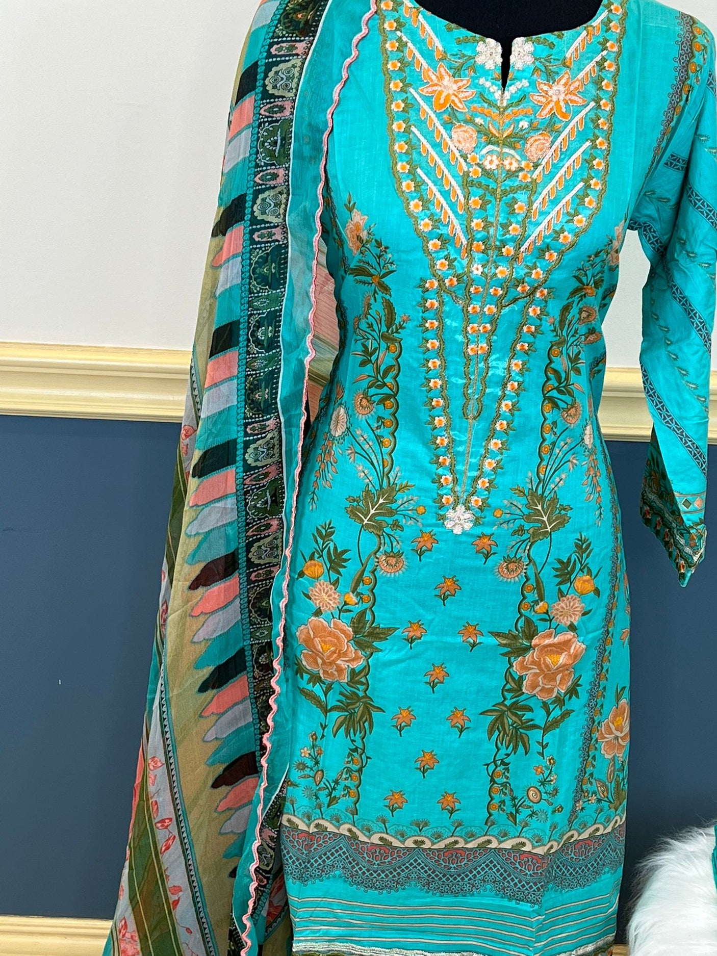 Pakistani Stitched Embroidered lawn Salwar kameez ready to ship