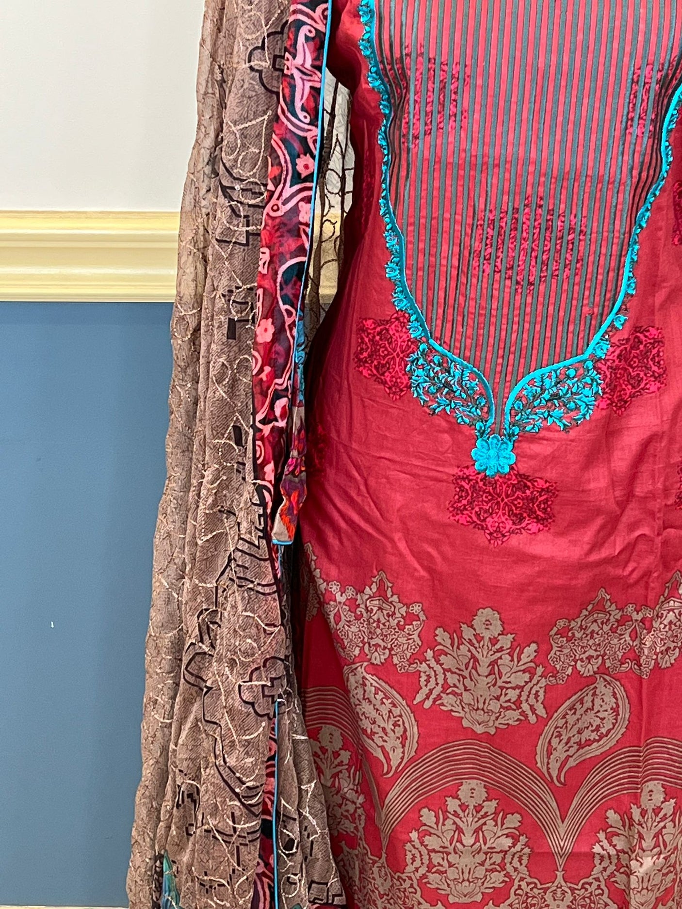 Pakistani Stitched Embroidered lawn Salwar kameez ready to ship