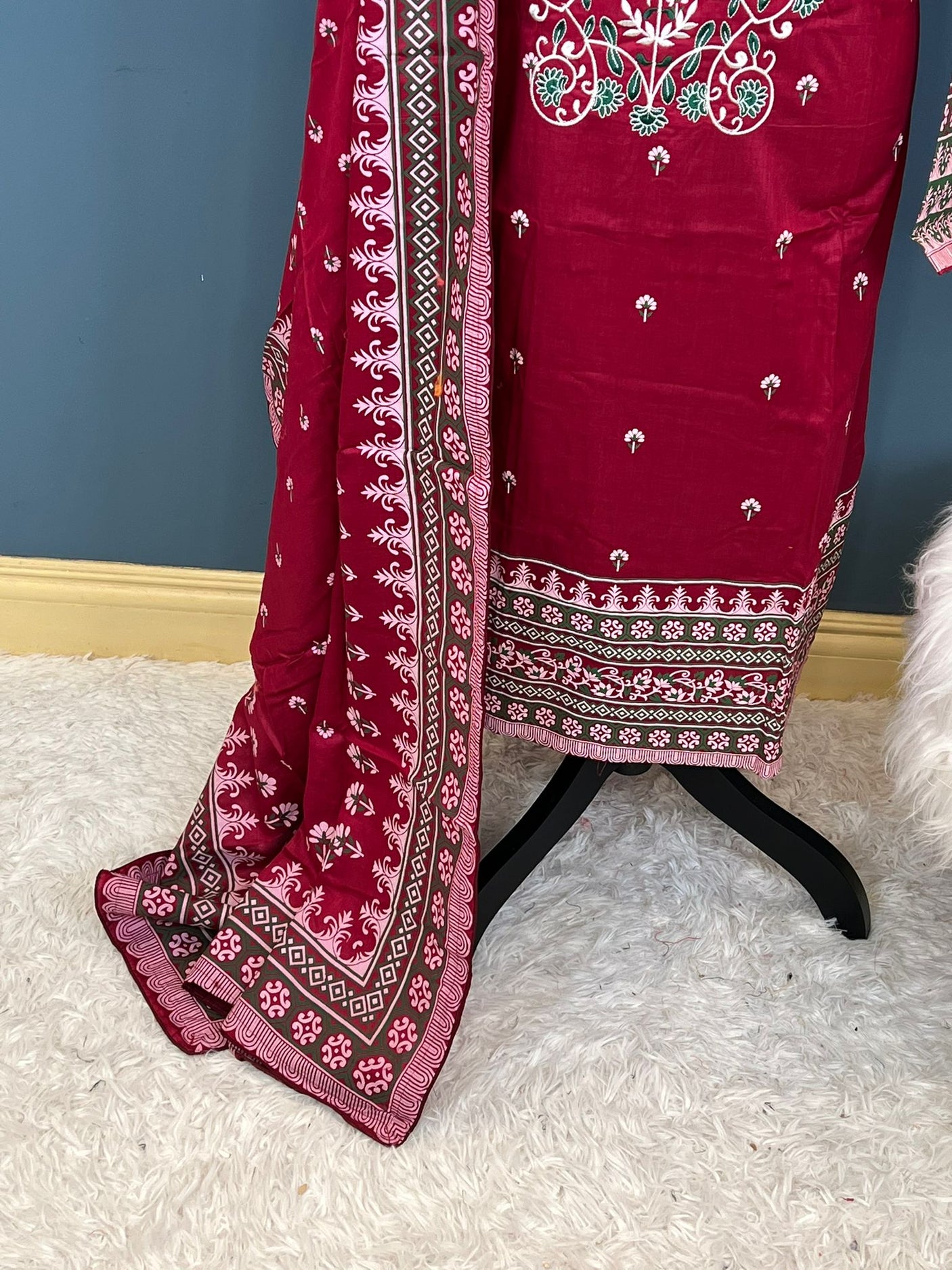 Pakistani Stitched Embroidered lawn Salwar kameez ready to ship