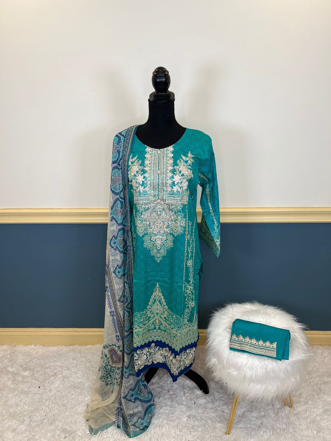 Pakistani Stitched Embroidered lawn Salwar kameez ready to ship