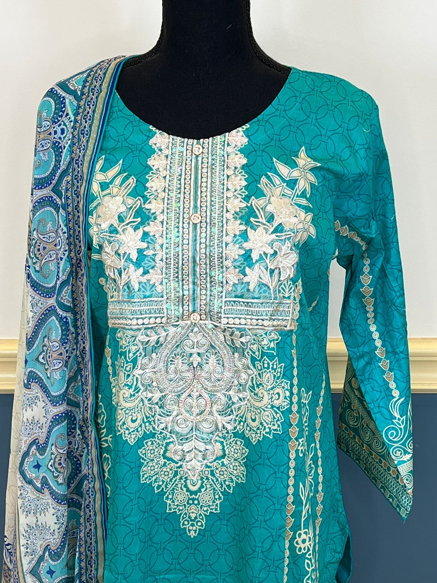 Pakistani Stitched Embroidered lawn Salwar kameez ready to ship