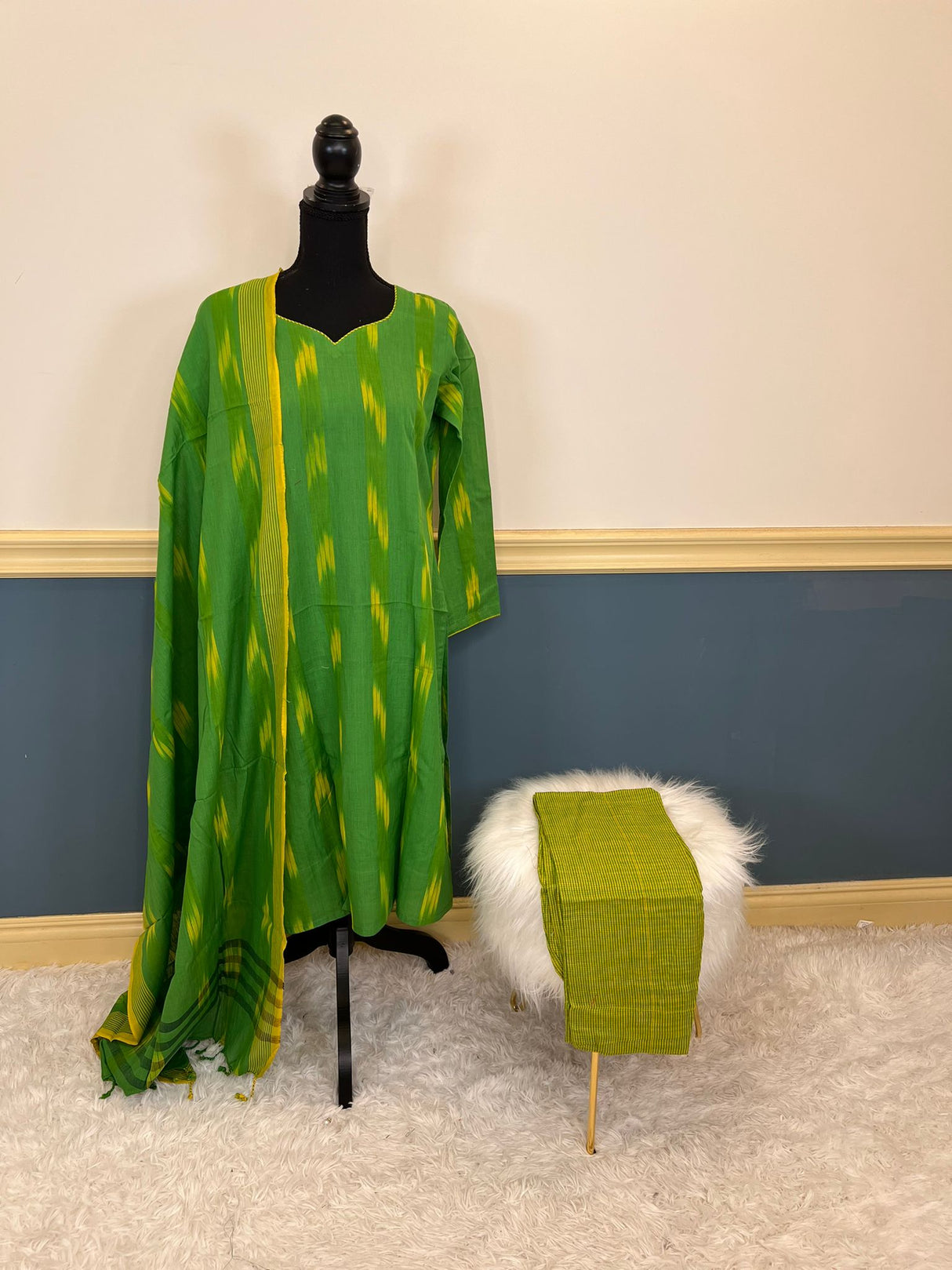 Bangladeshi Taant Salwar Kameez