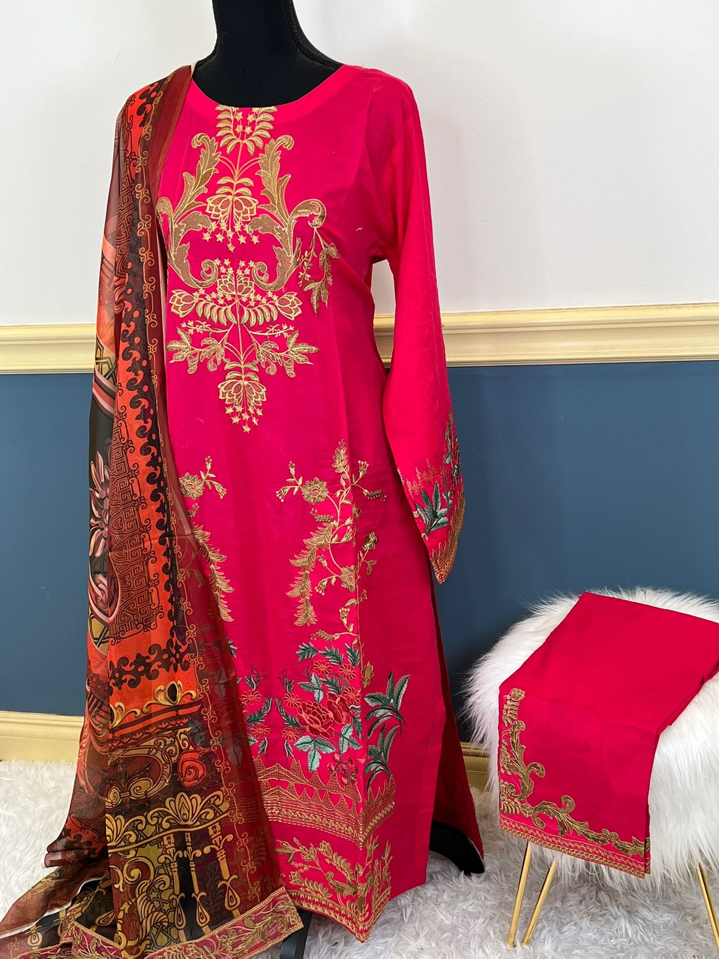 Pakistani Stitched Embroidered lawn Salwar kameez ready to ship