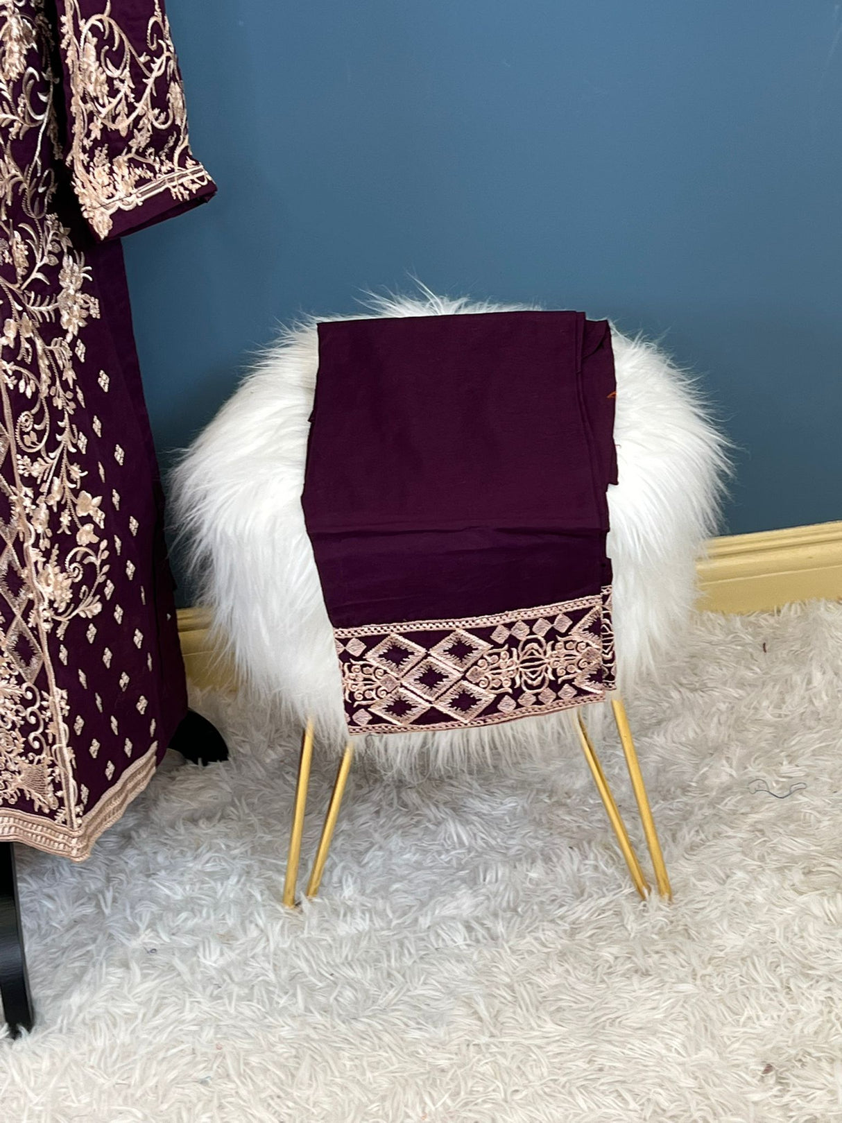 Pakistani Stitched Embroidered lawn Salwar kameez ready to ship