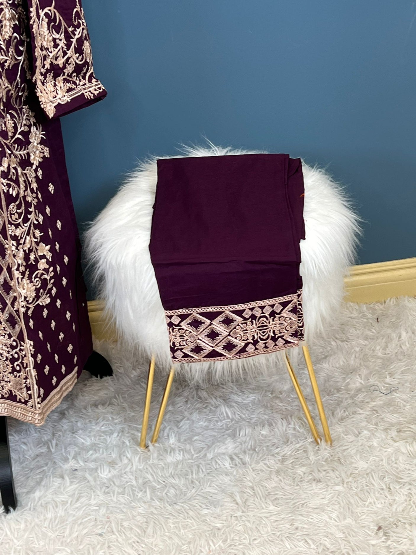 Pakistani Stitched Embroidered lawn Salwar kameez ready to ship