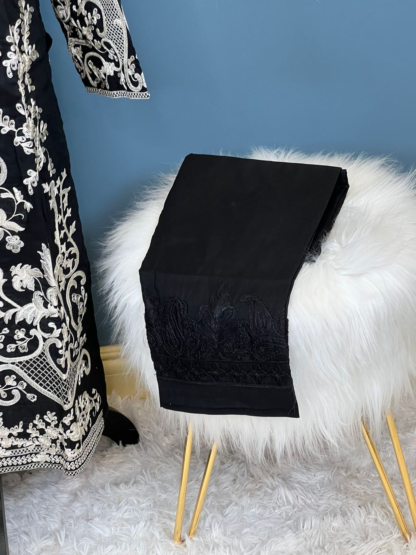 Pakistani Stitched Embroidered lawn Salwar kameez ready to ship