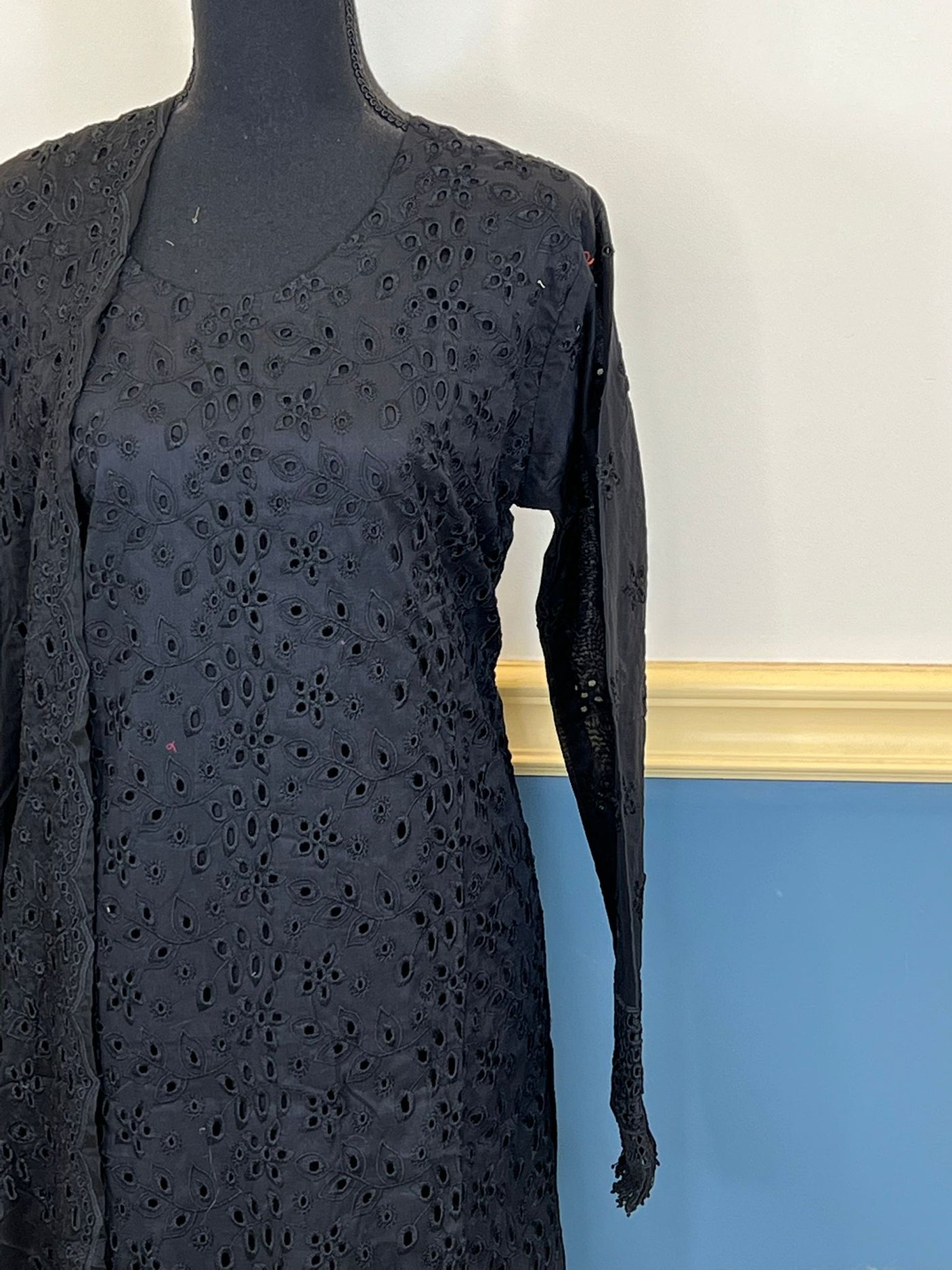 Pakistani Stitched Embroidered lawn Salwar kameez ready to ship