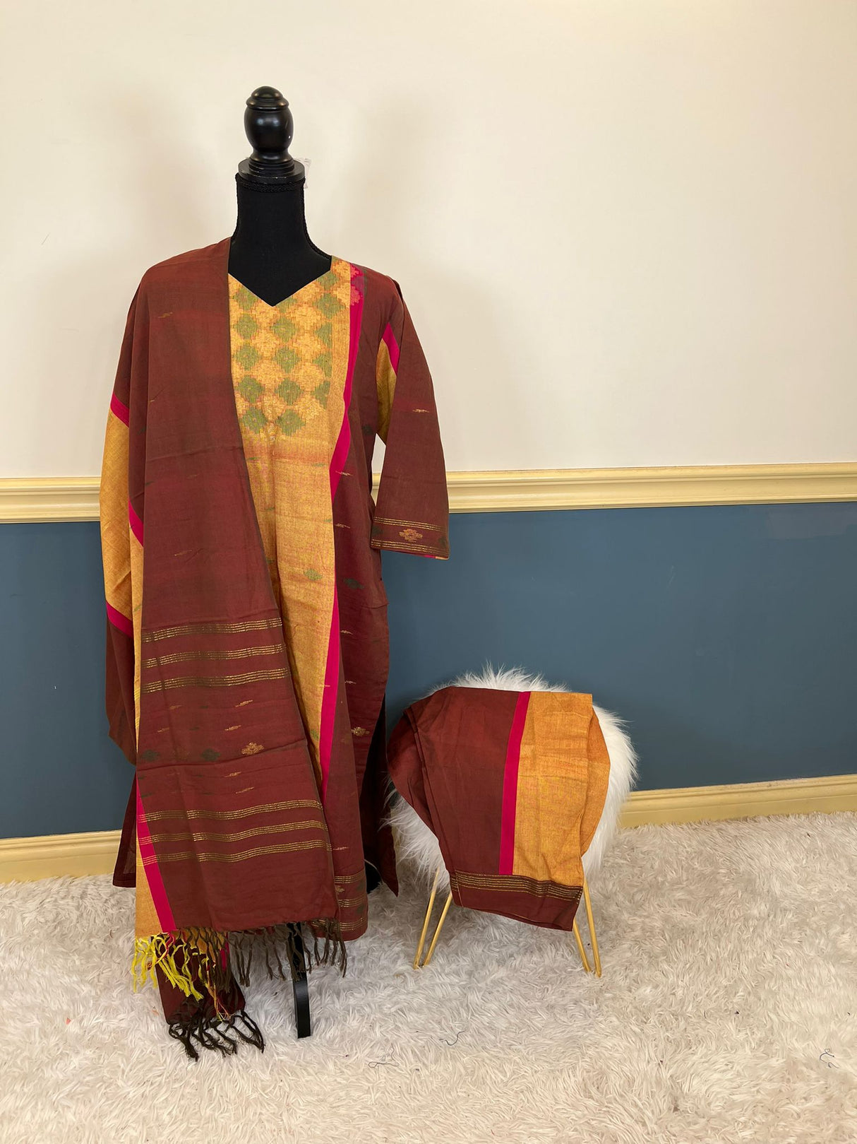 Bangladeshi Jamdani salwar kamiz