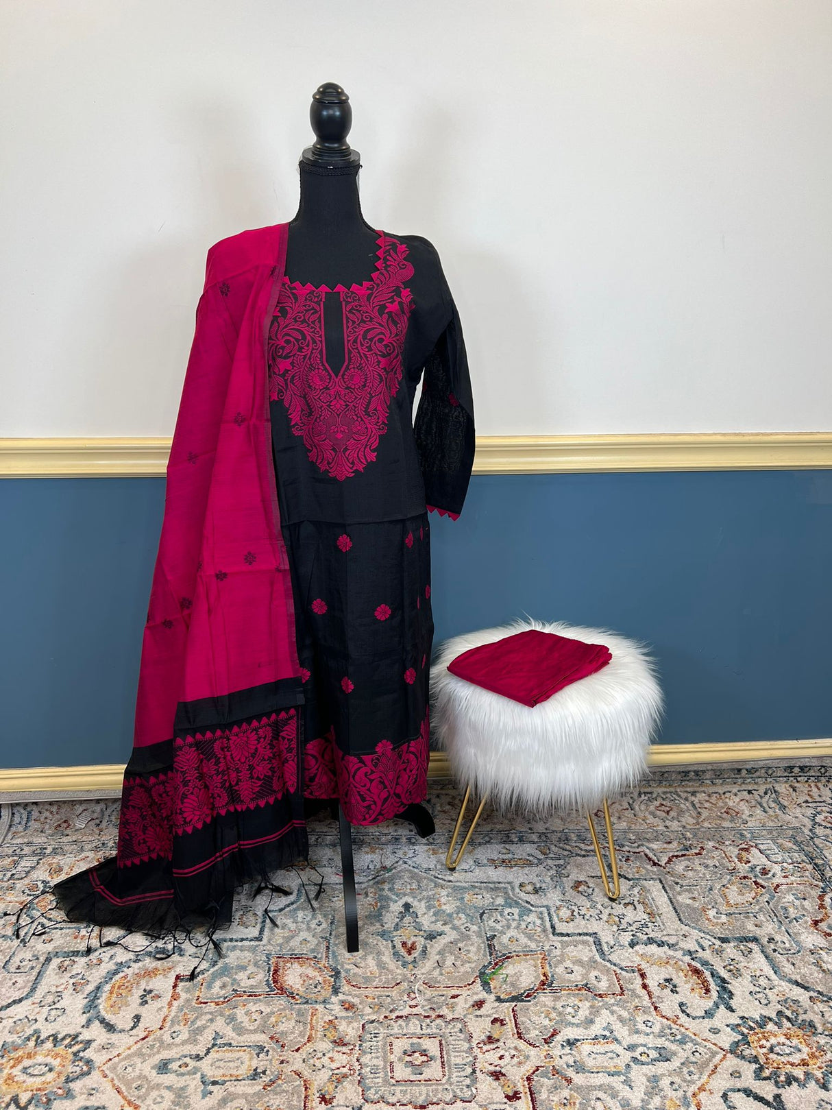 Bangladeshi Taant Jamdani Salwer Kamiz