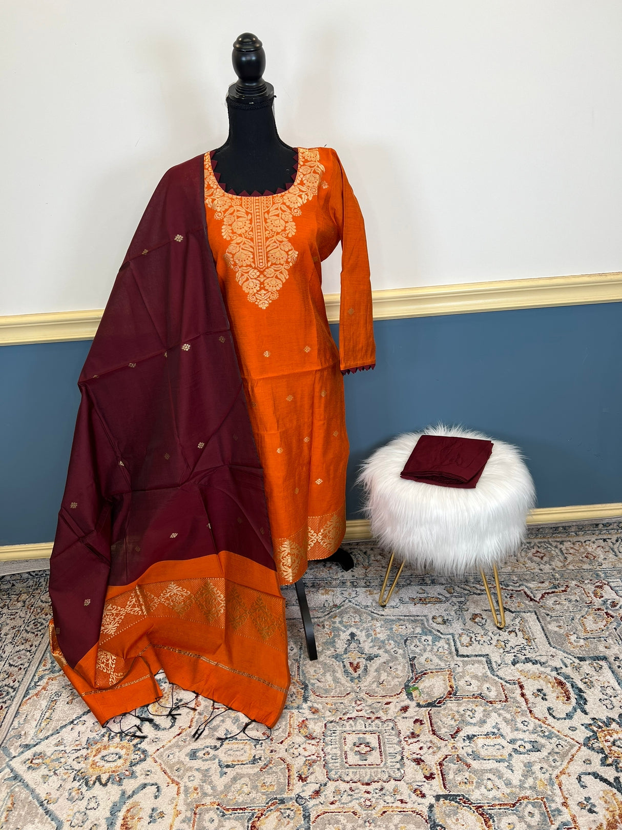 Bangladeshi Taant Jamdani Salwer Kamiz