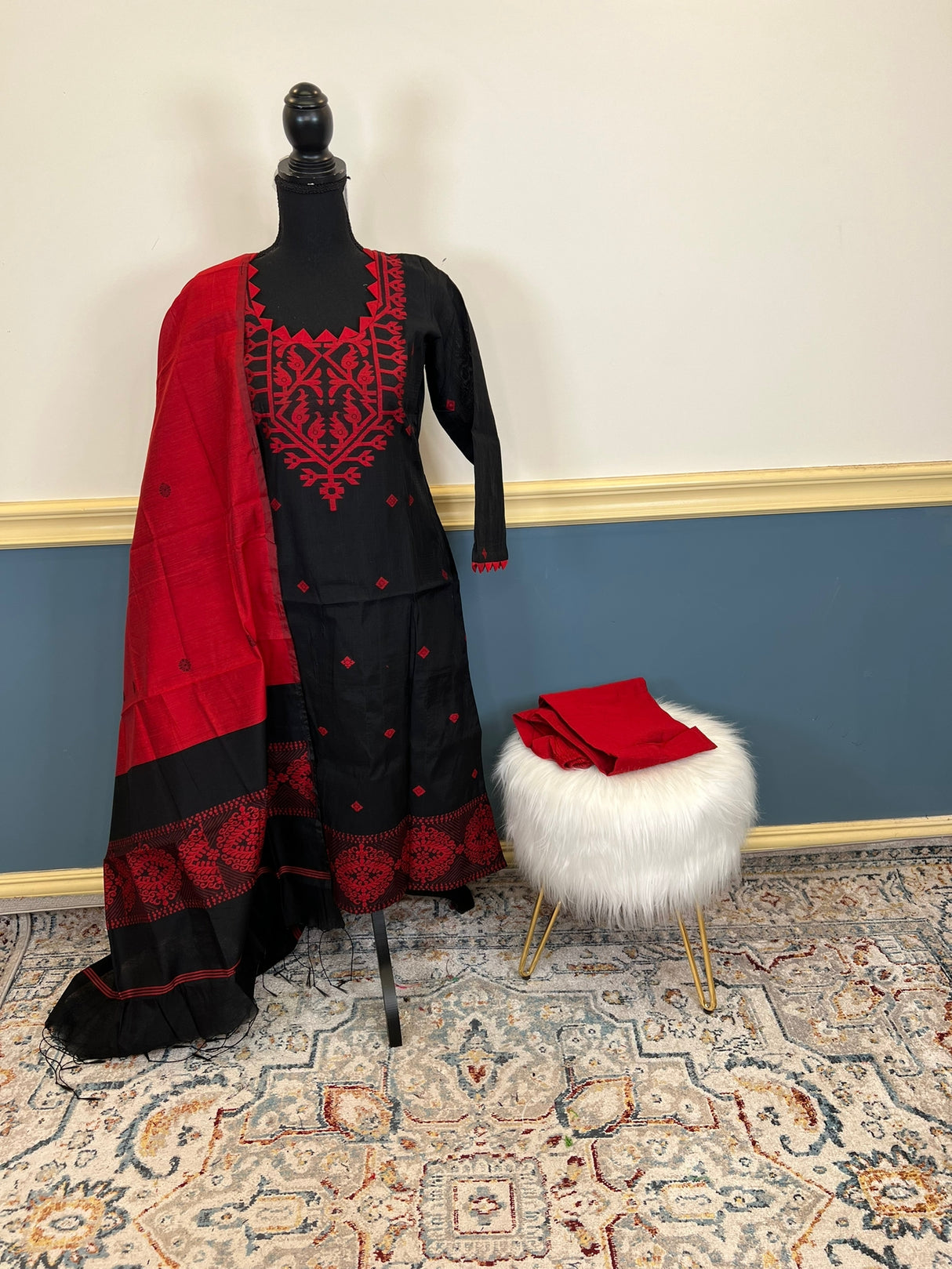 Bangladeshi Taant Jamdani Salwer Kamiz