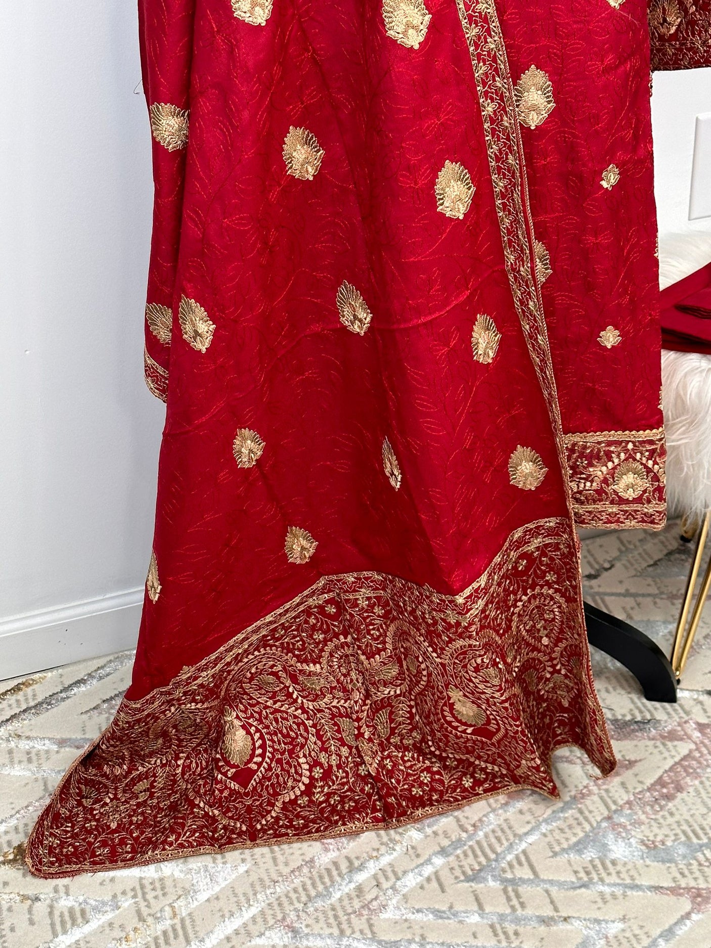 Pakistani Embroidered Luxury Lawn Ready To Ship