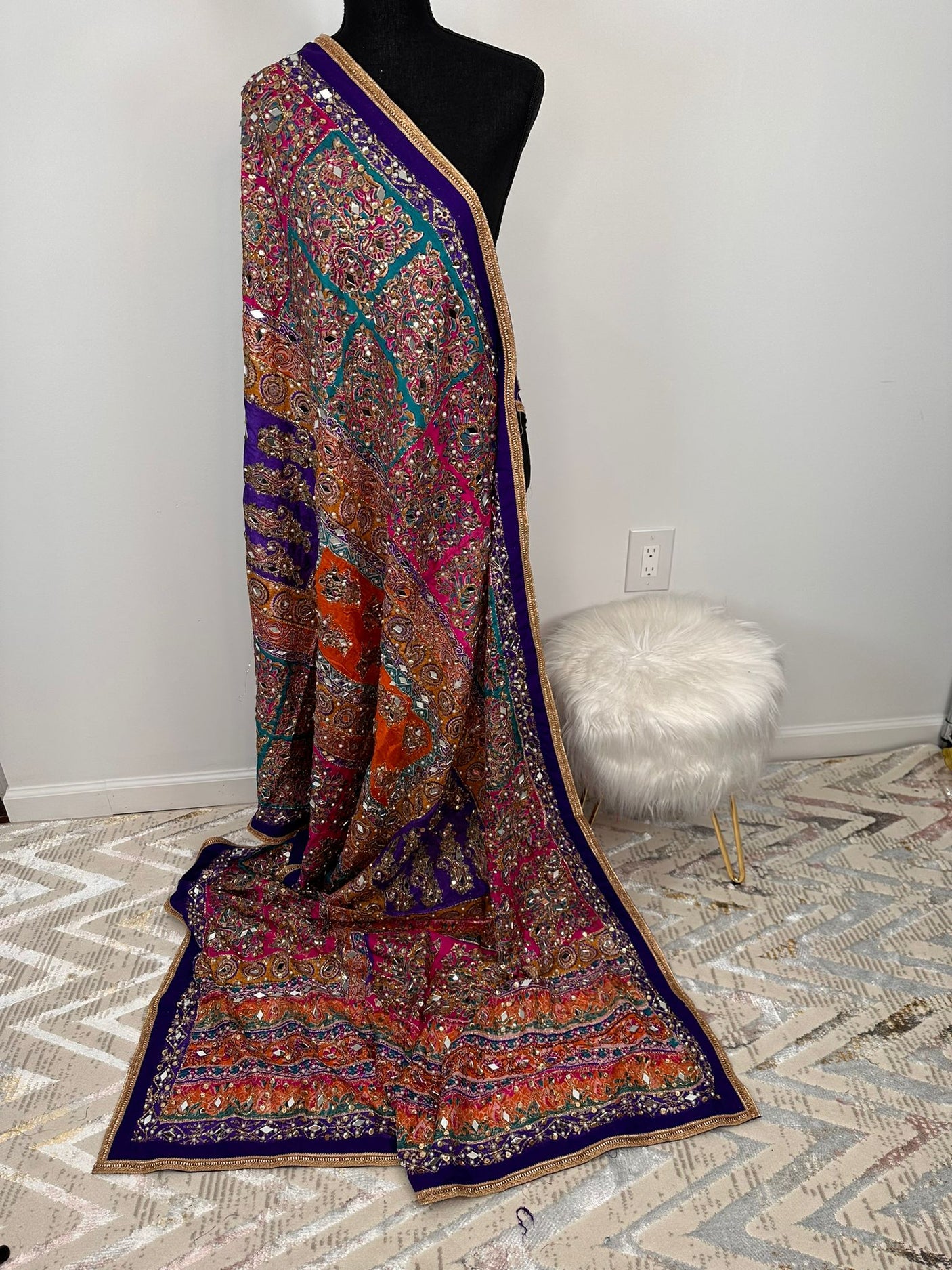 Pashmina Shawl with Aplic Work