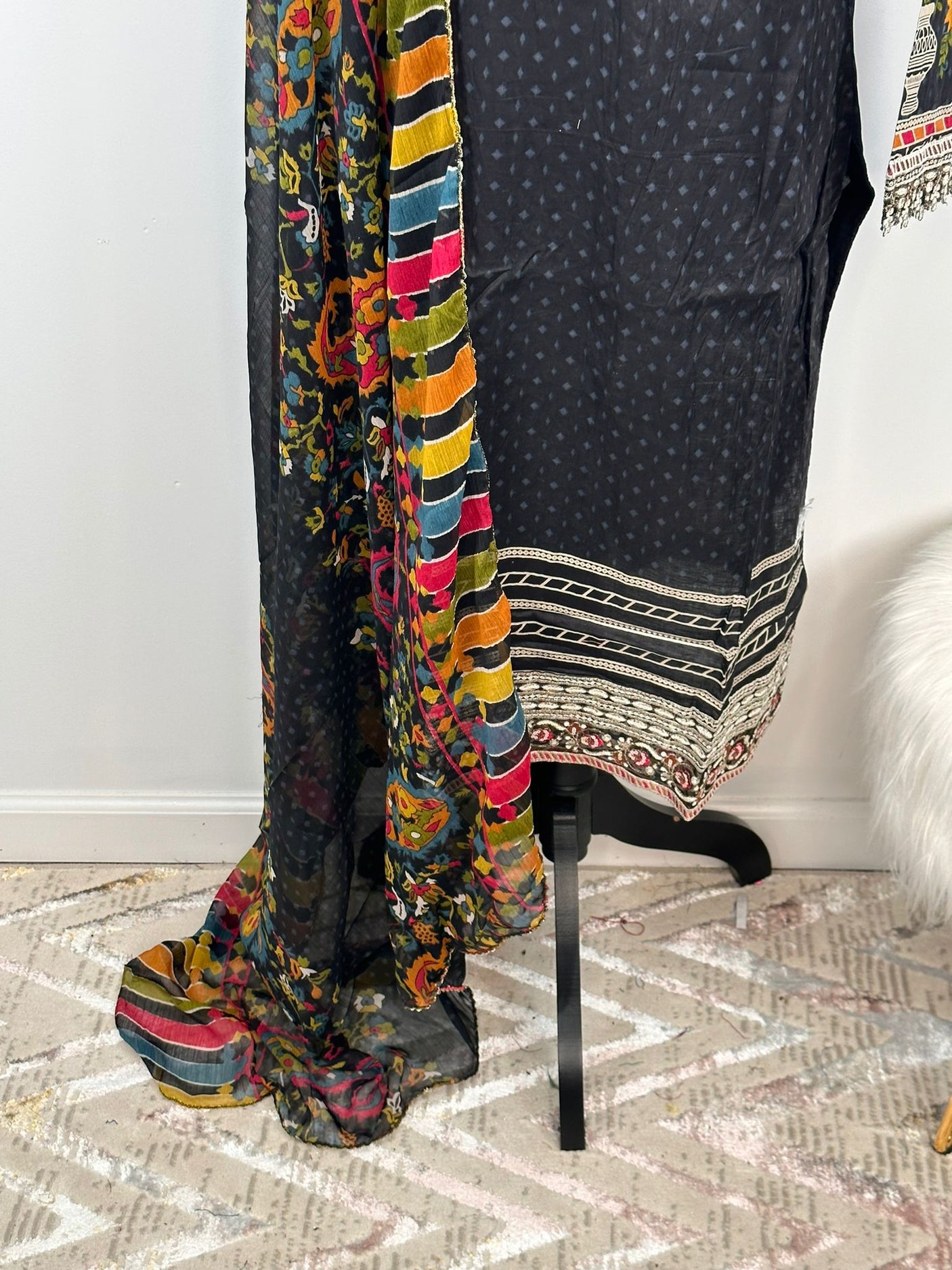 Pakistani Embroidered Lawn with chiffon dupatta ready to ship