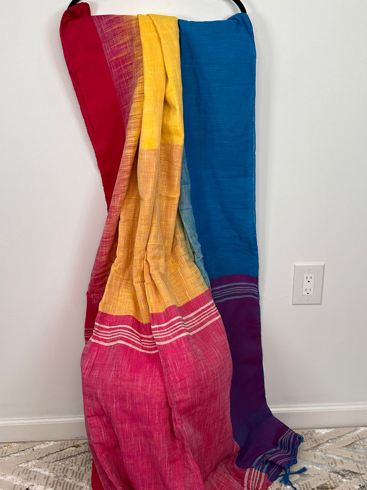 Handloom saree with running blouse