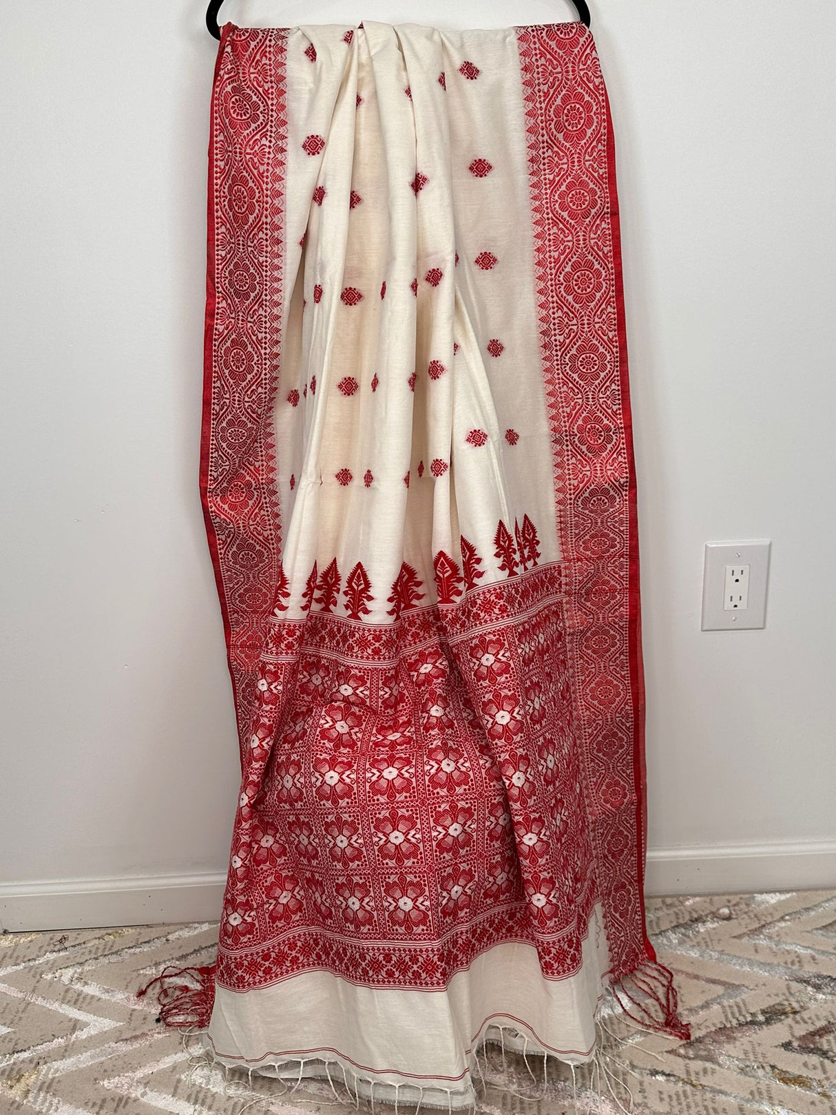 Handloom Baluchari saree with running blouse