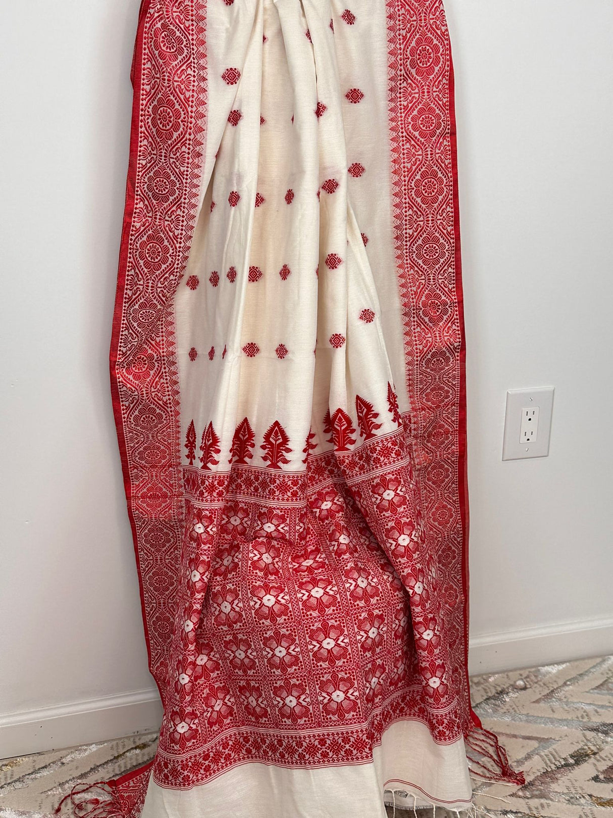 Handloom Baluchari saree with running blouse