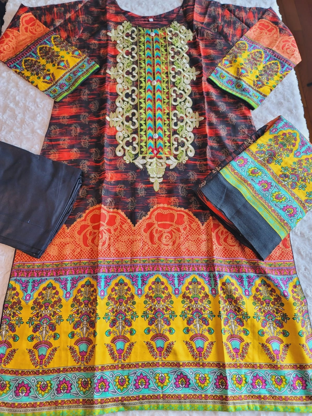 Pakistani Linen Embroidered Salwar kameez Ready To Ship