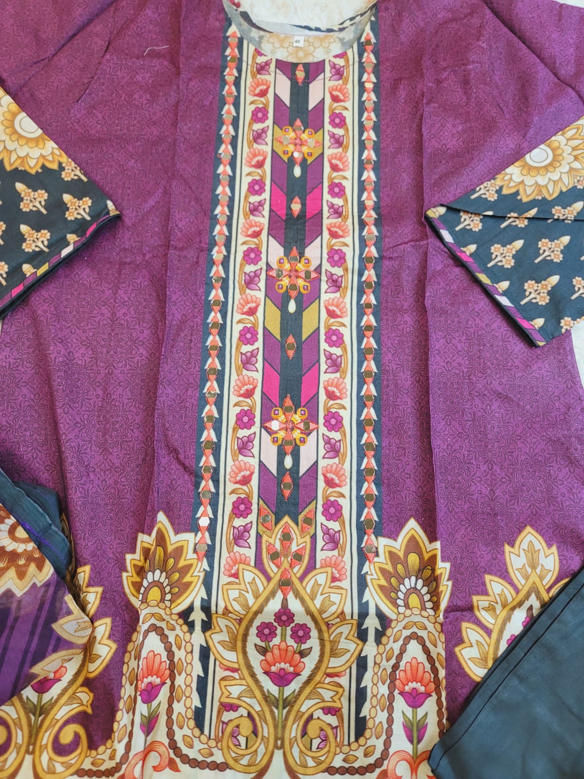 Pakistani lawn Embroidered Salwar kameez with Chiffon Dupatta Ready To Ship