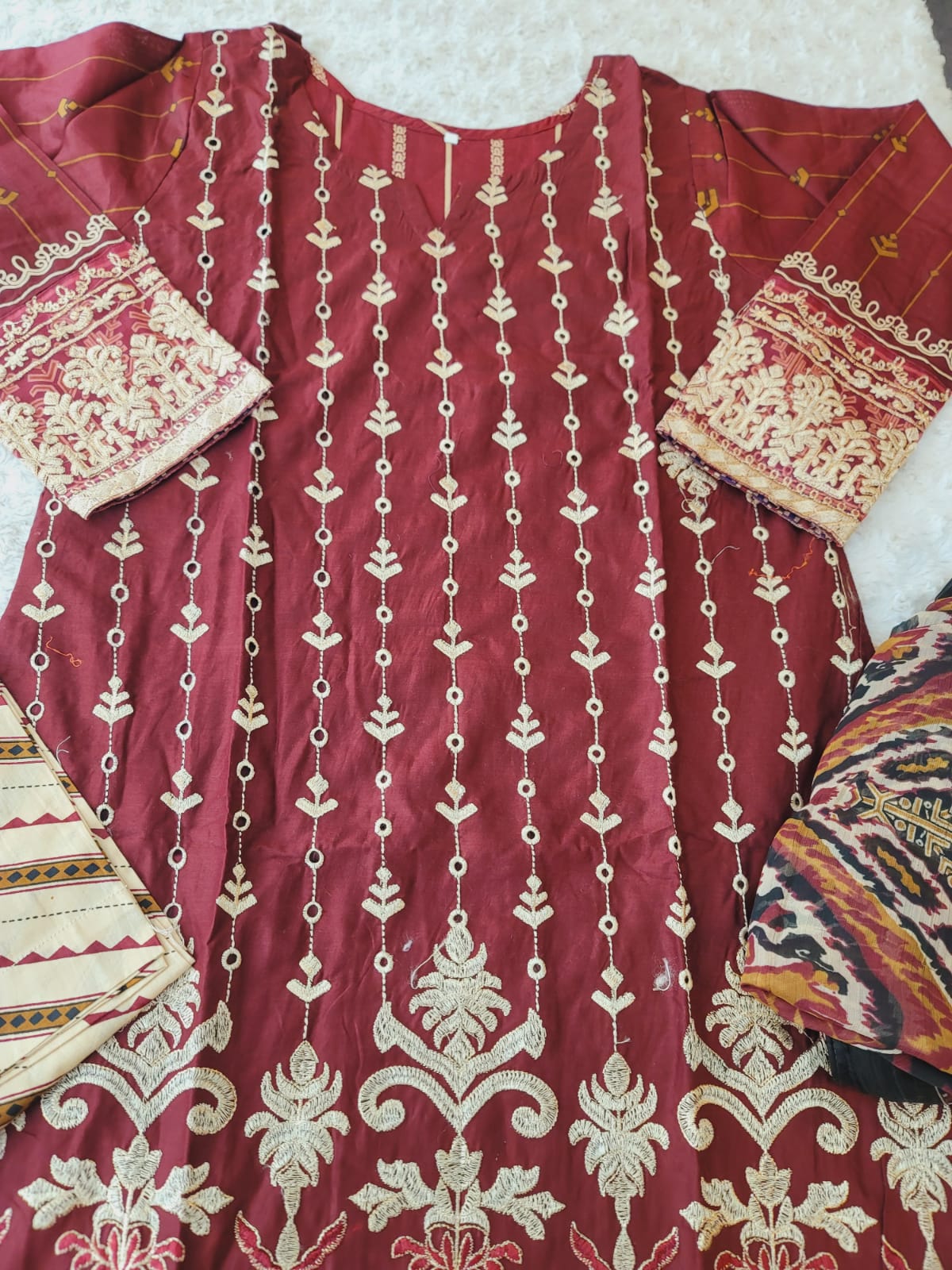 Pakistani stitched lawn Embroidered Salwar kameez ready to ship